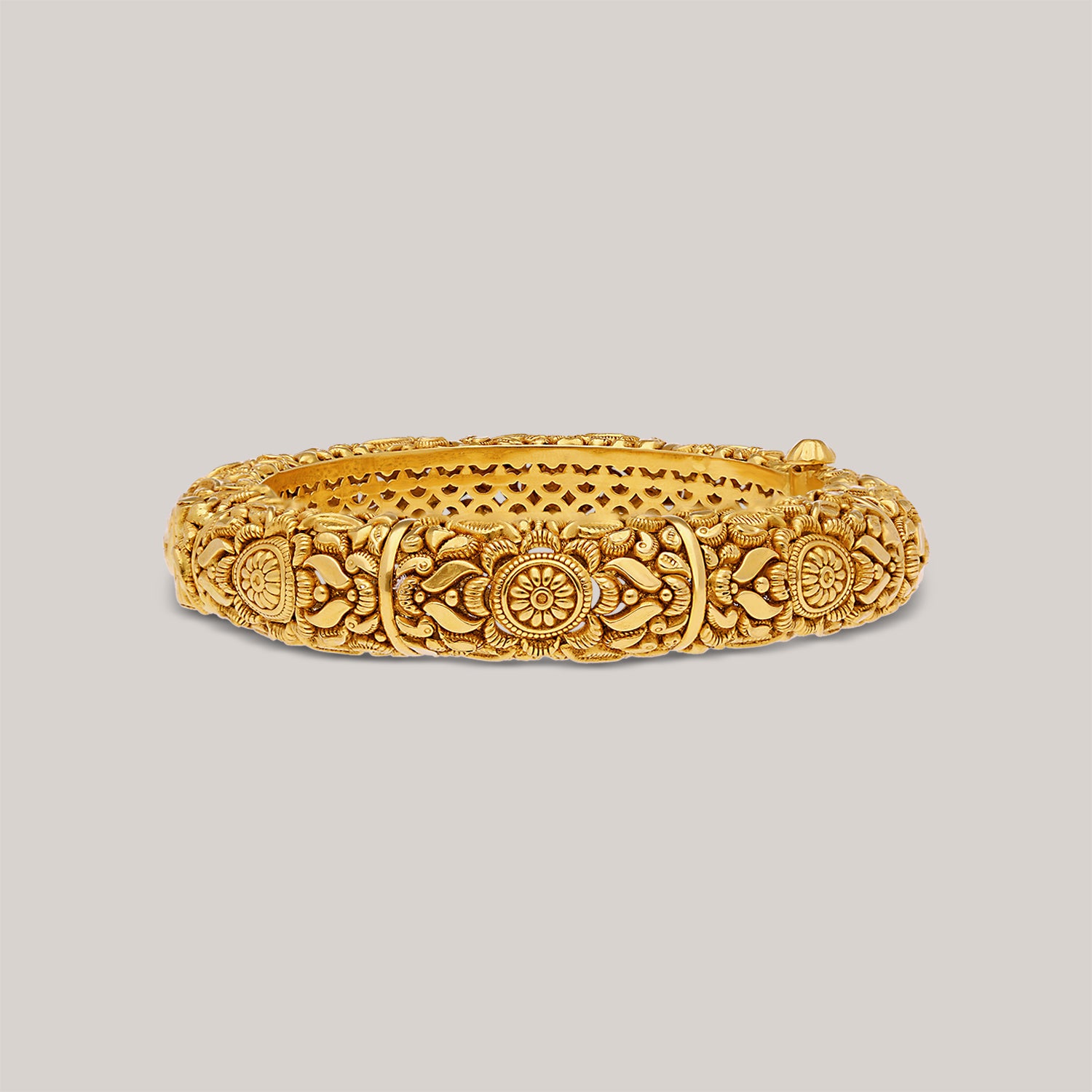 Zinnia Traditional Gold Bangle