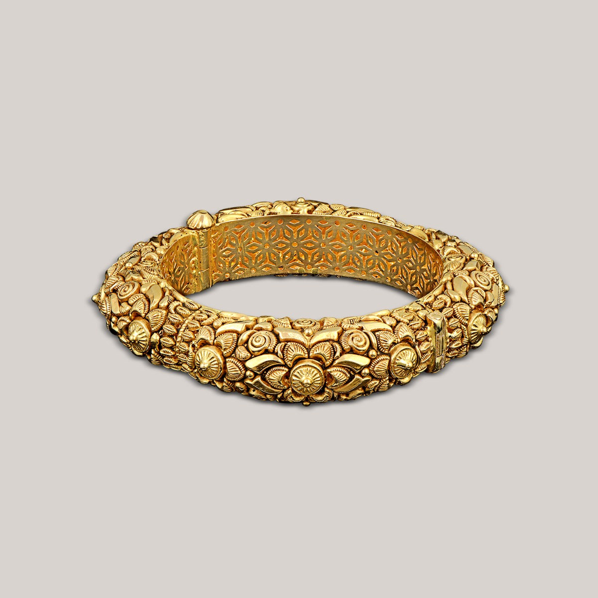 Timeless Gold Bangle