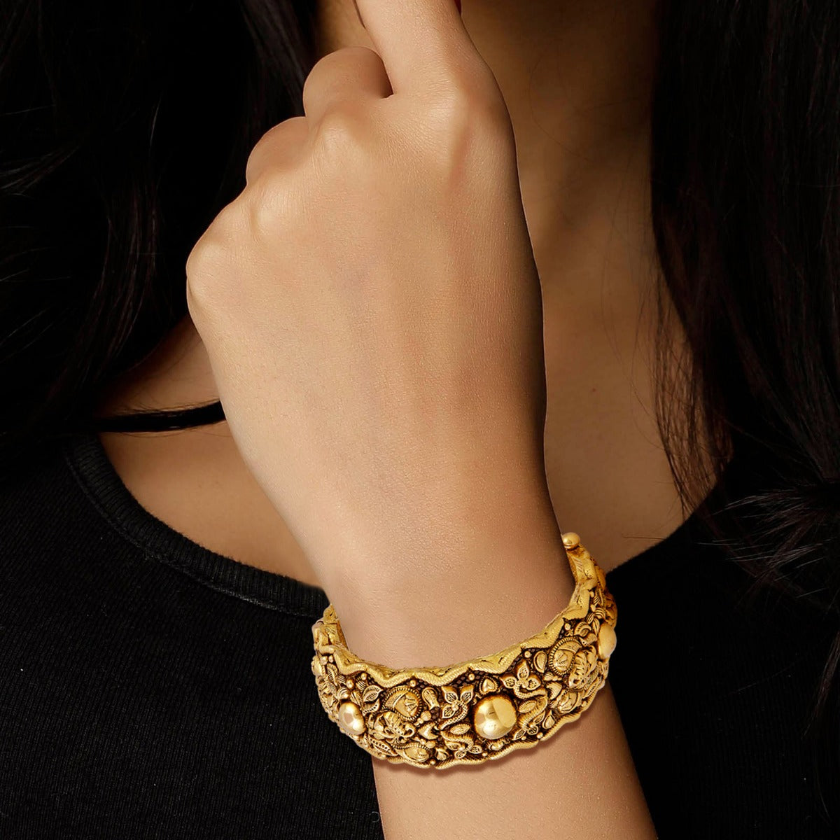 Timeless Gold Bangle