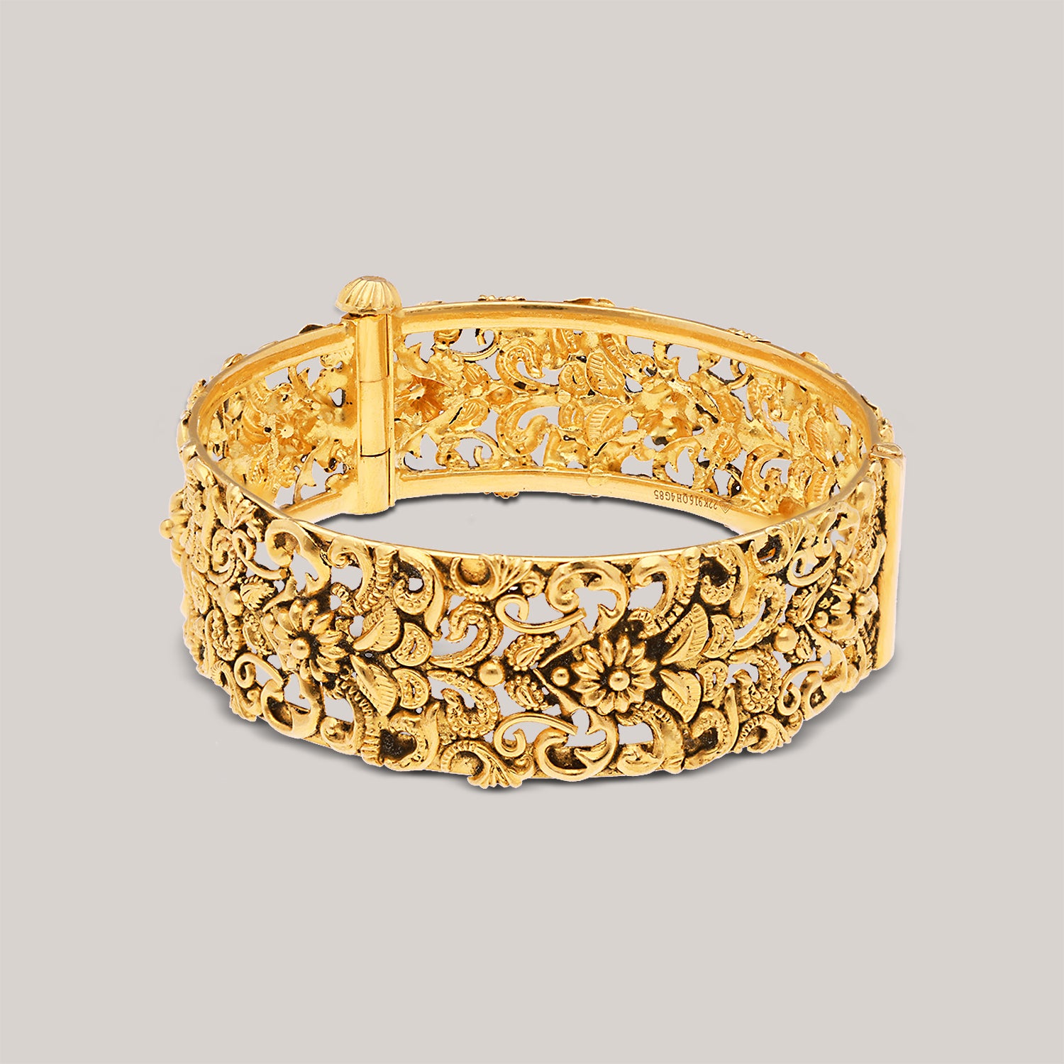 Zaira Gold Bangle