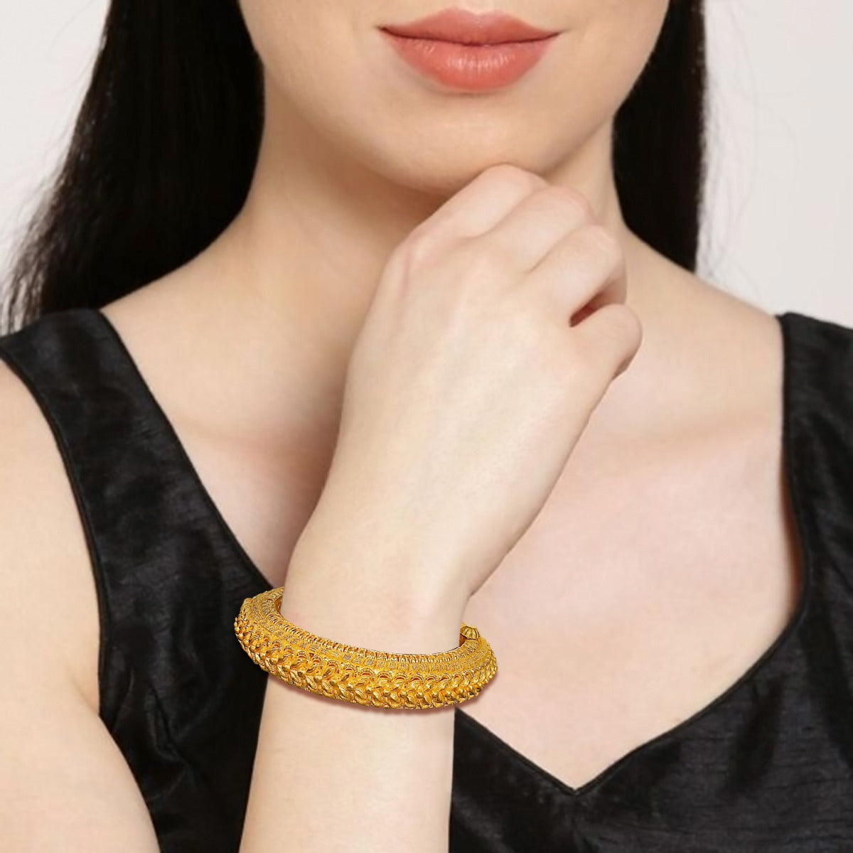 Kinarya Linear Gold Bangle