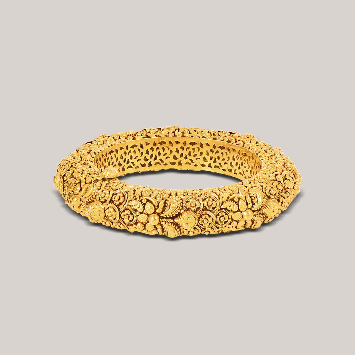 Glorious Floweret Gold Bangle