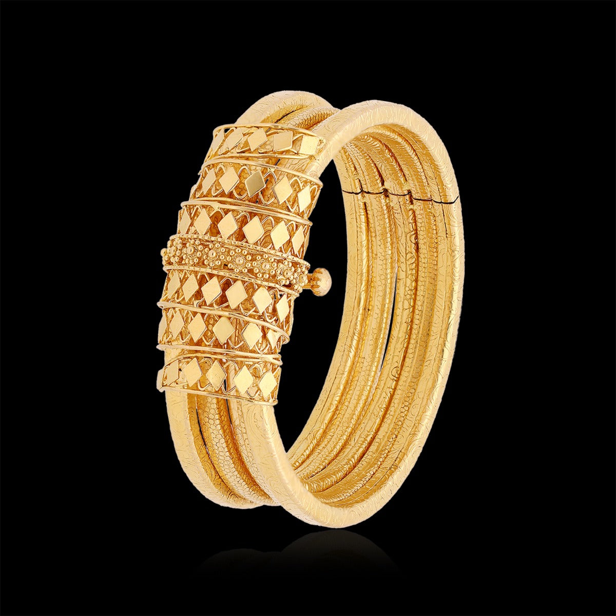 Chandan Haar Gold Bangle