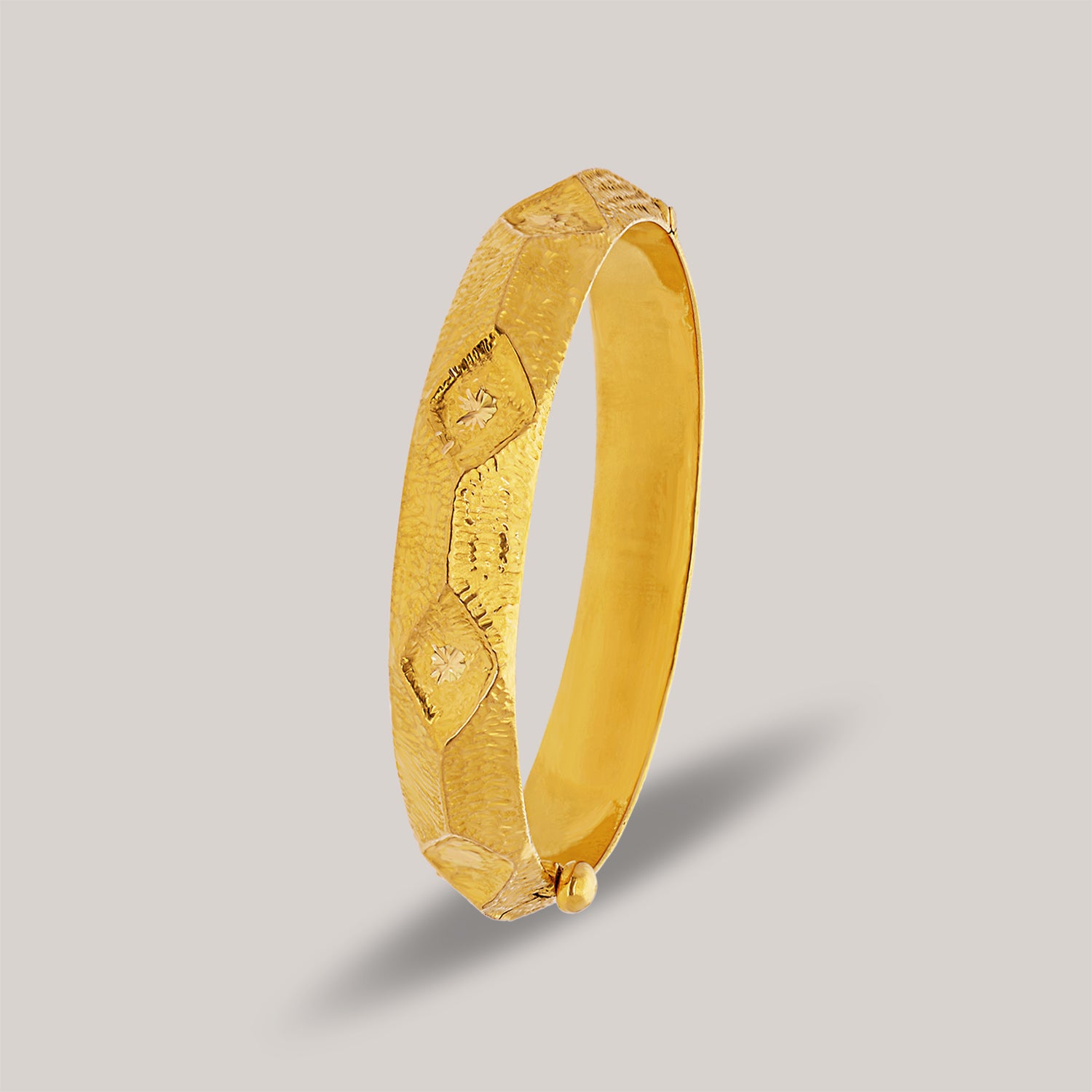 Vibrant Vistas Gold Bangle