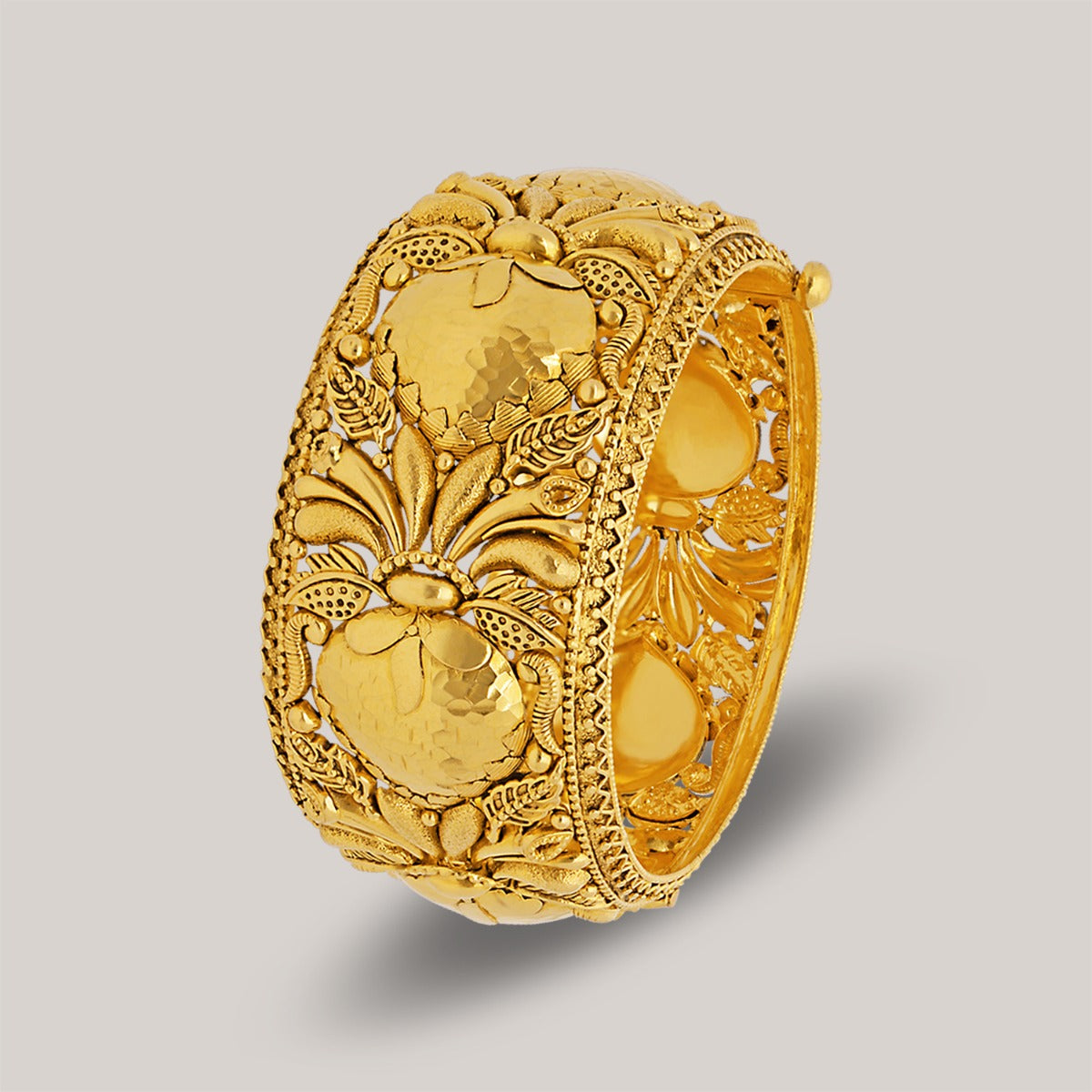 Laasya Kada Gold Bangle Set
