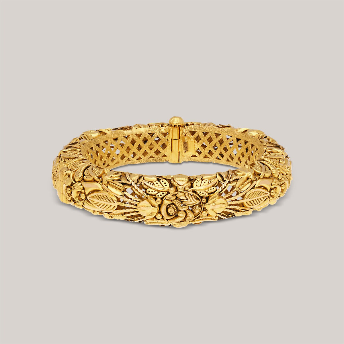 Lilah Gold Bangle