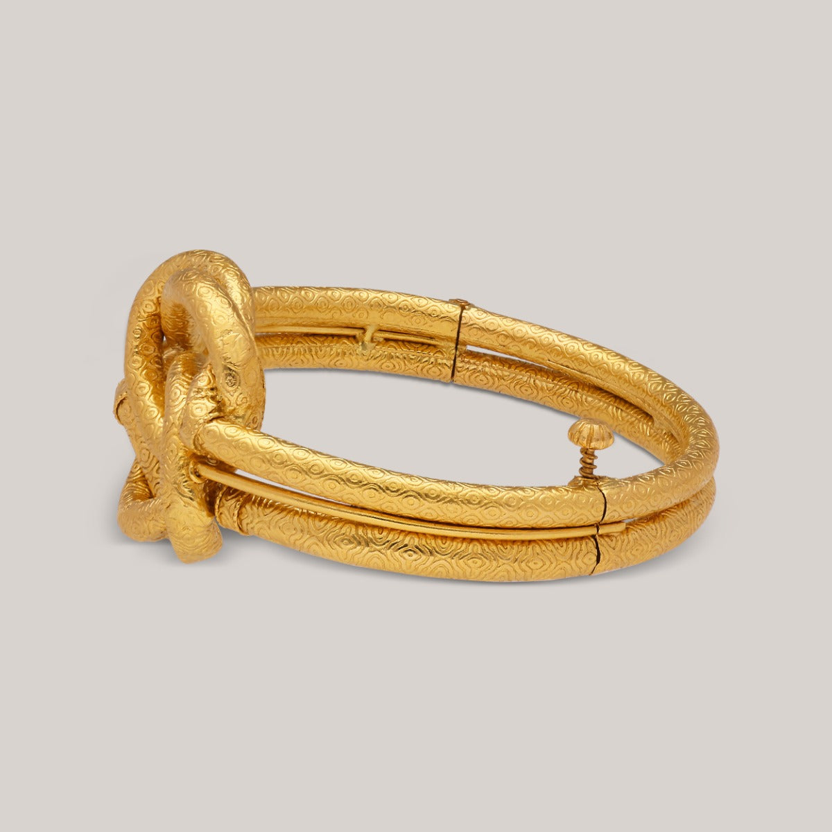 Zuberi Gold Bangle