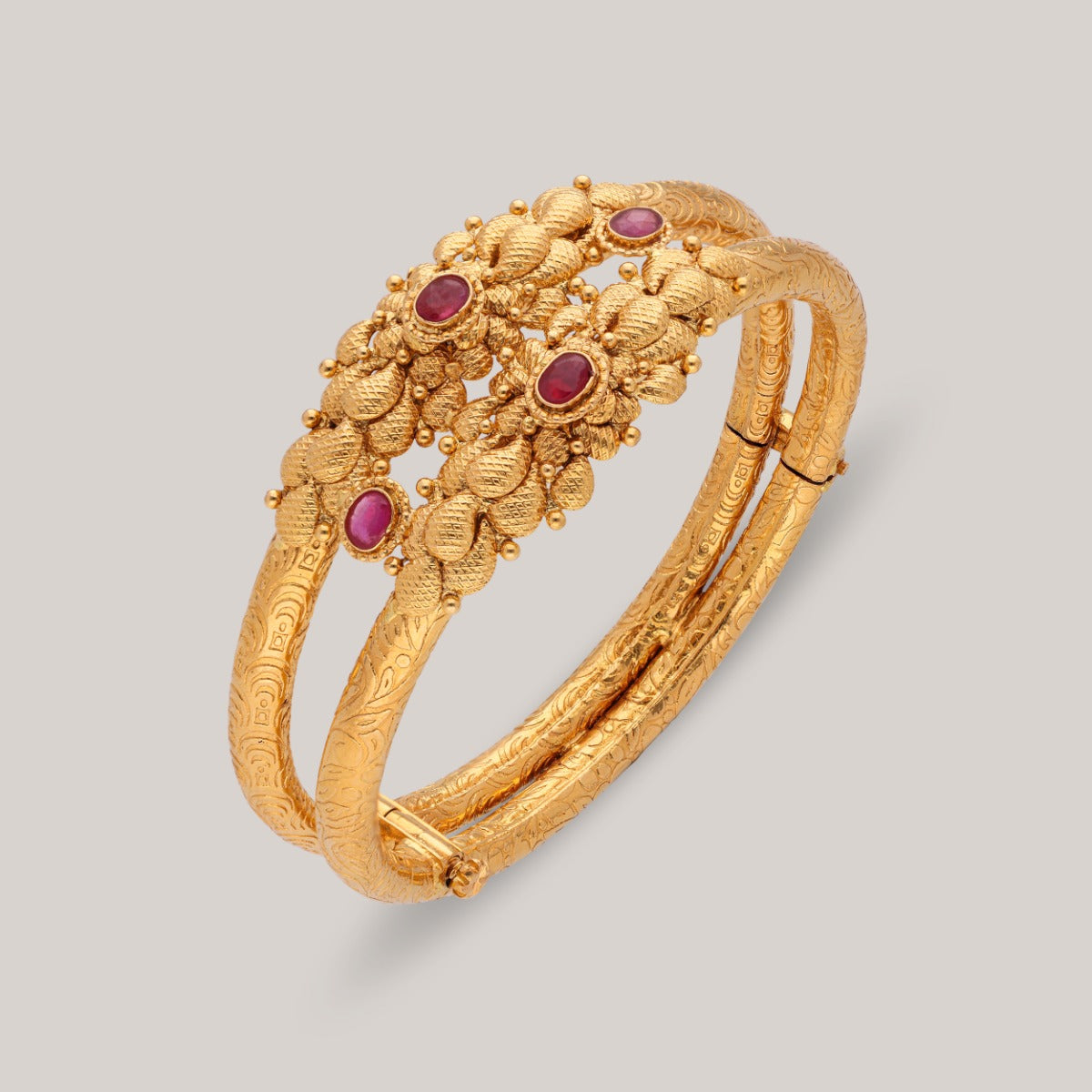 Nazraana Gold Bangle