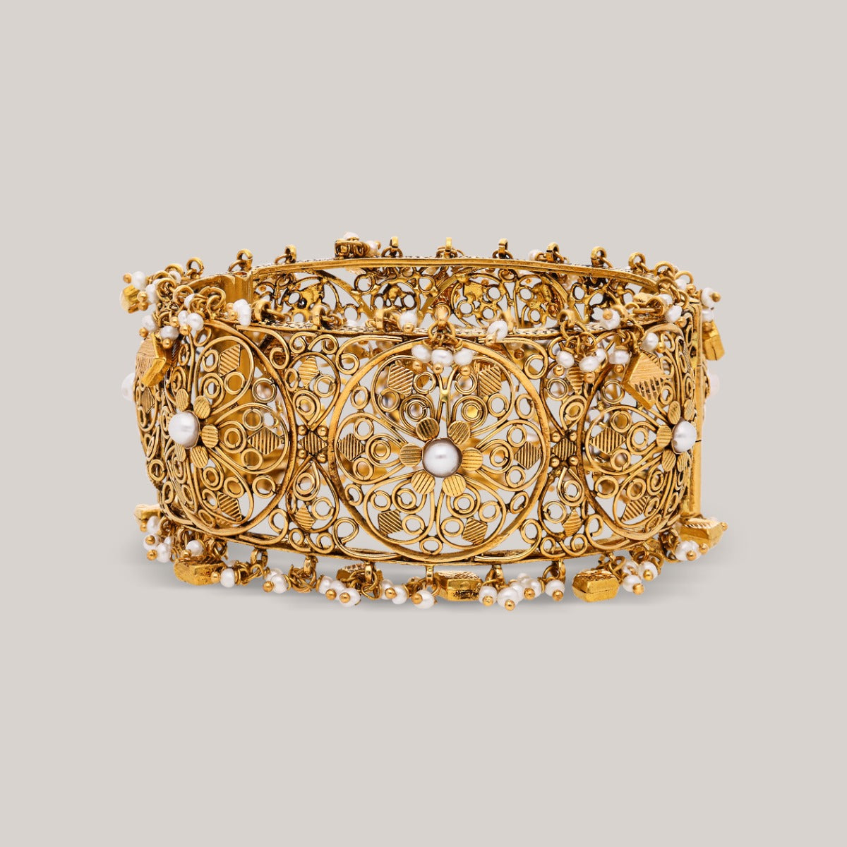 Nada Gold Bangle