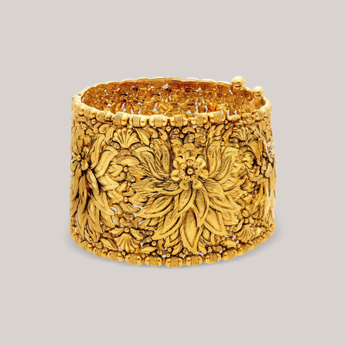 Majestic Petal Gold Bangle