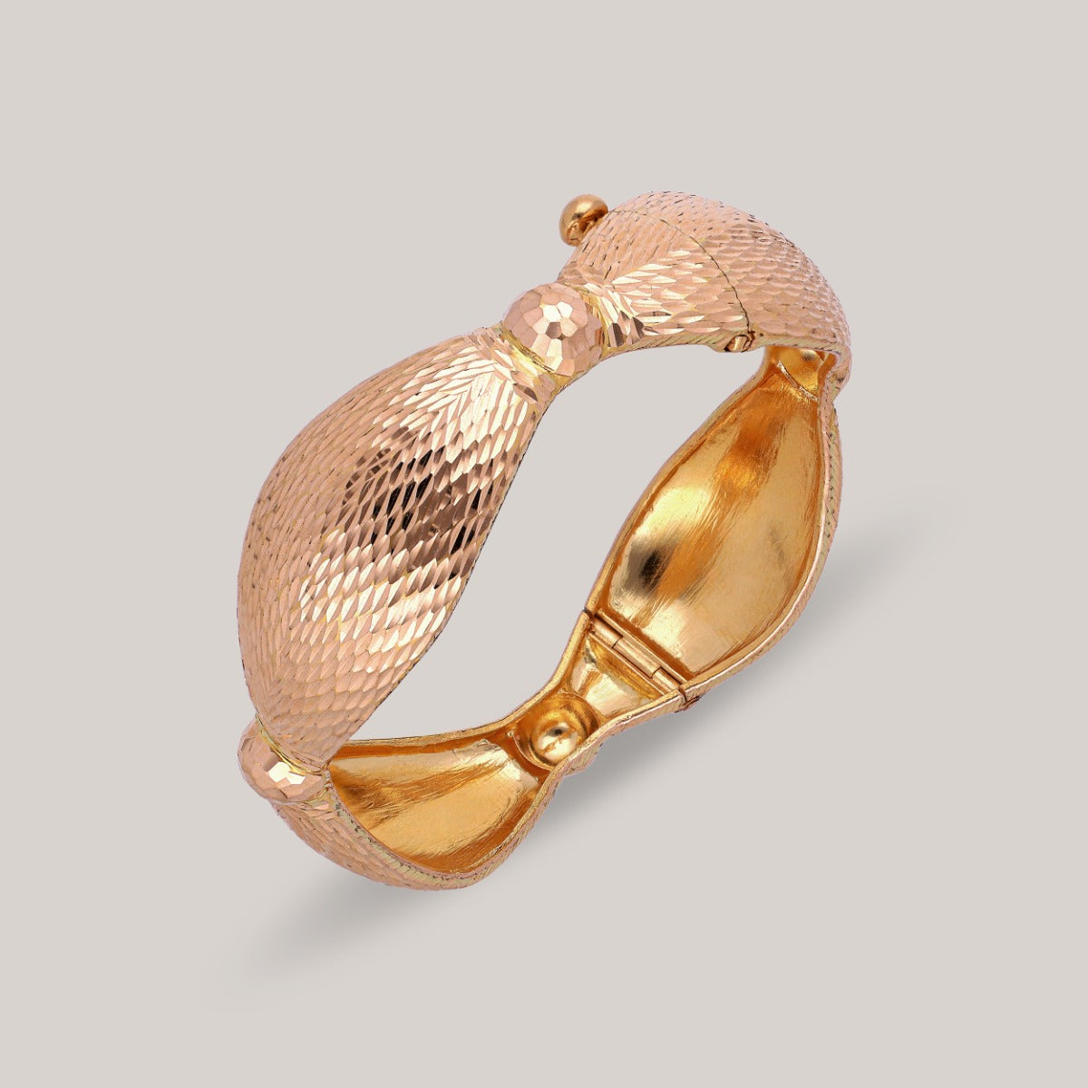 Sovereign Shine Gold Bangle