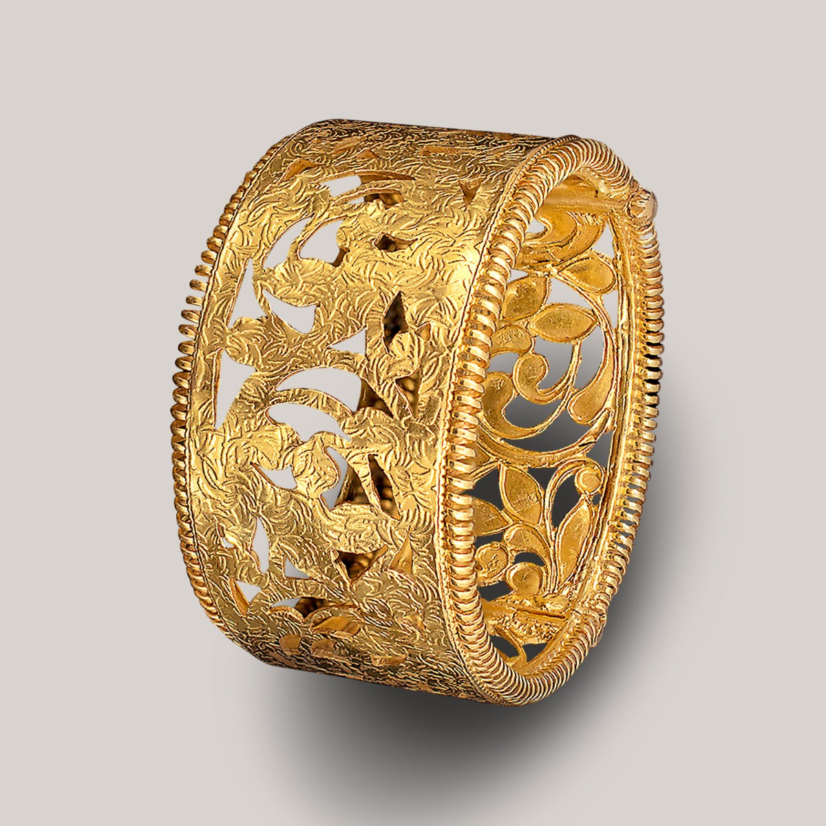 Gorgeous Gold Cuff
