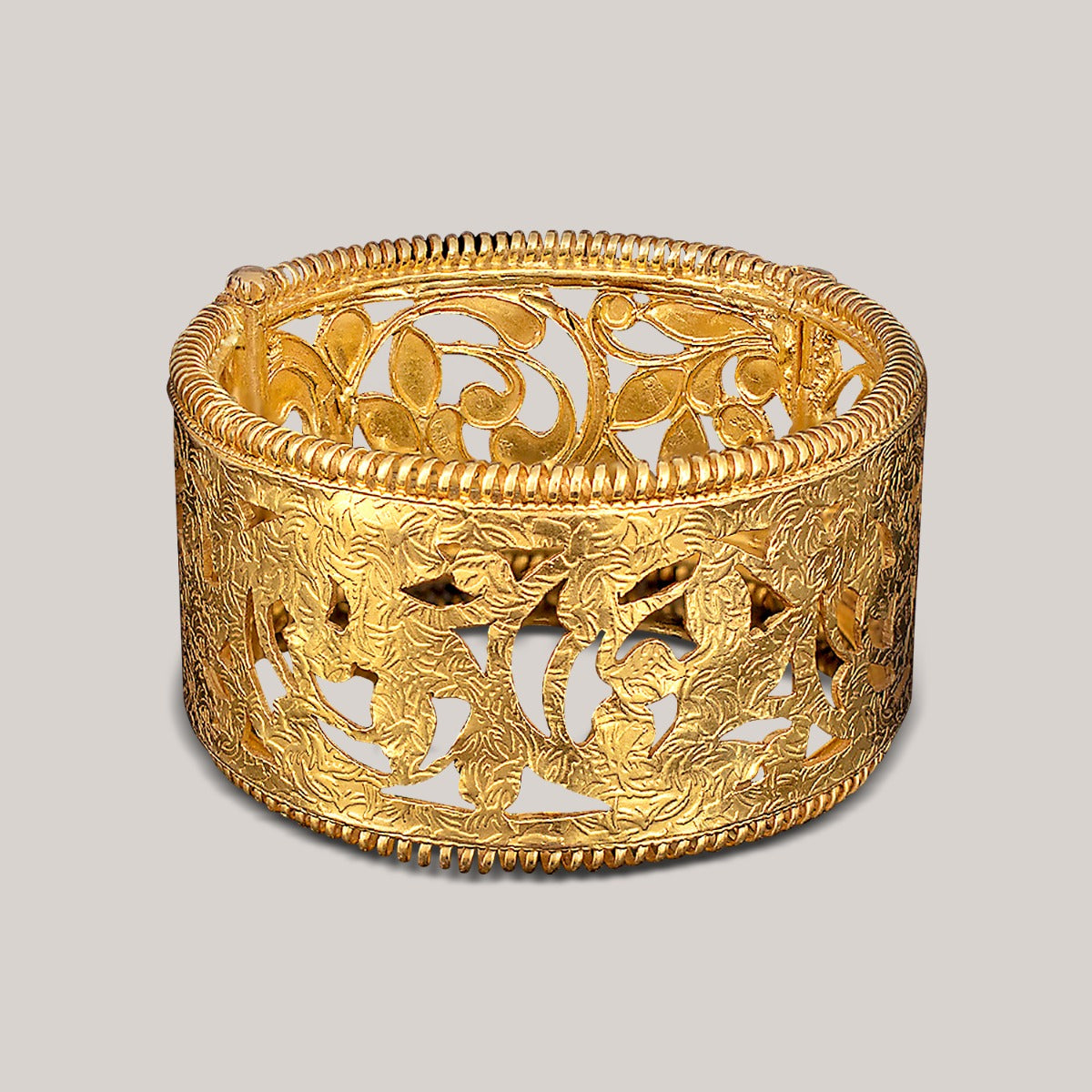 Gorgeous Gold Cuff