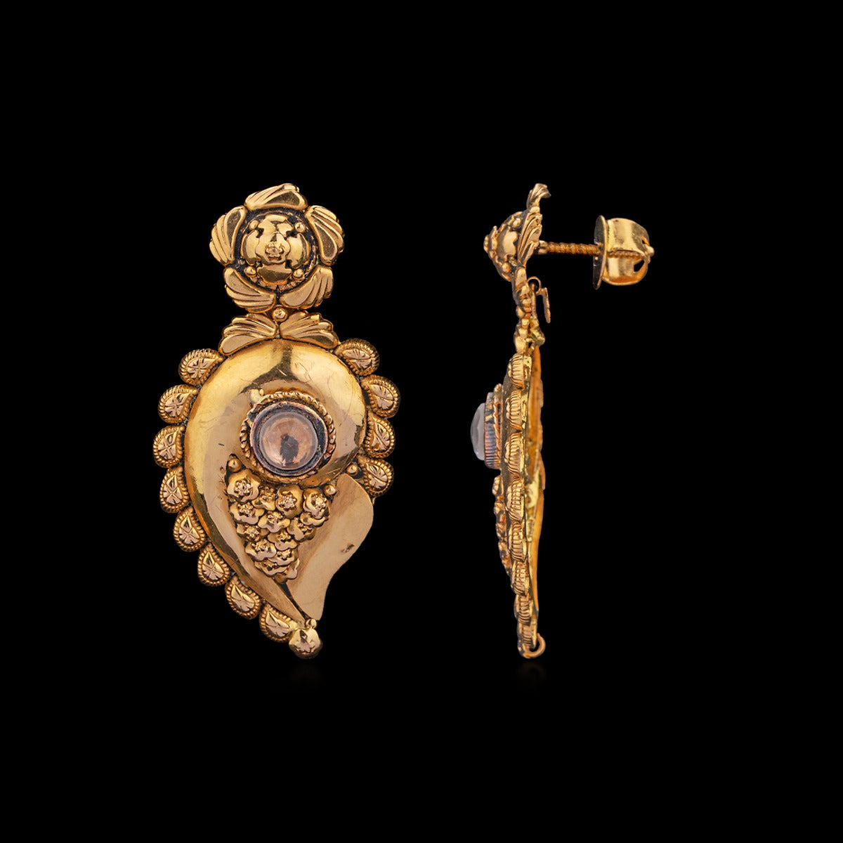 Glorious Kundan Gold Earrings