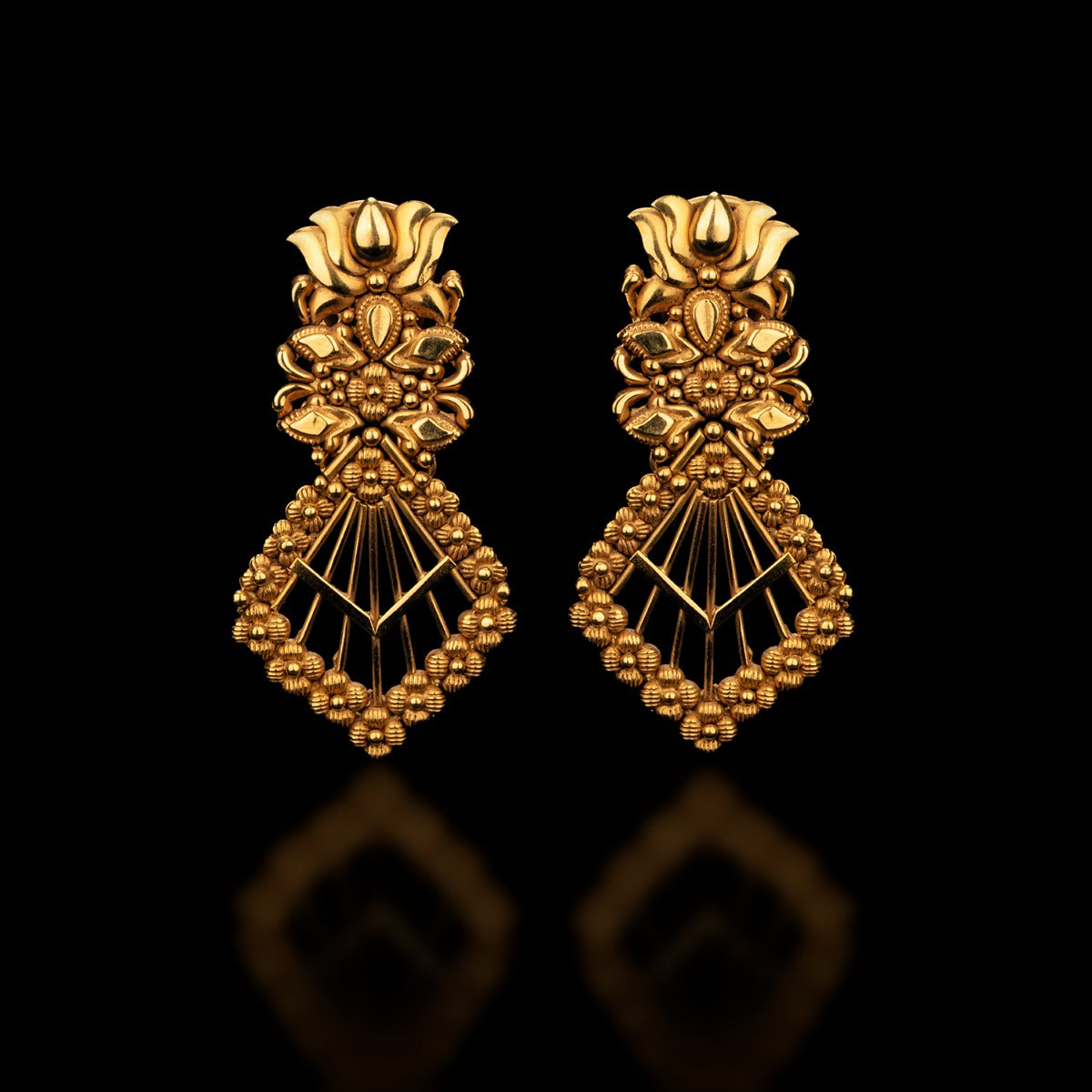 Kalash Gold Earrings