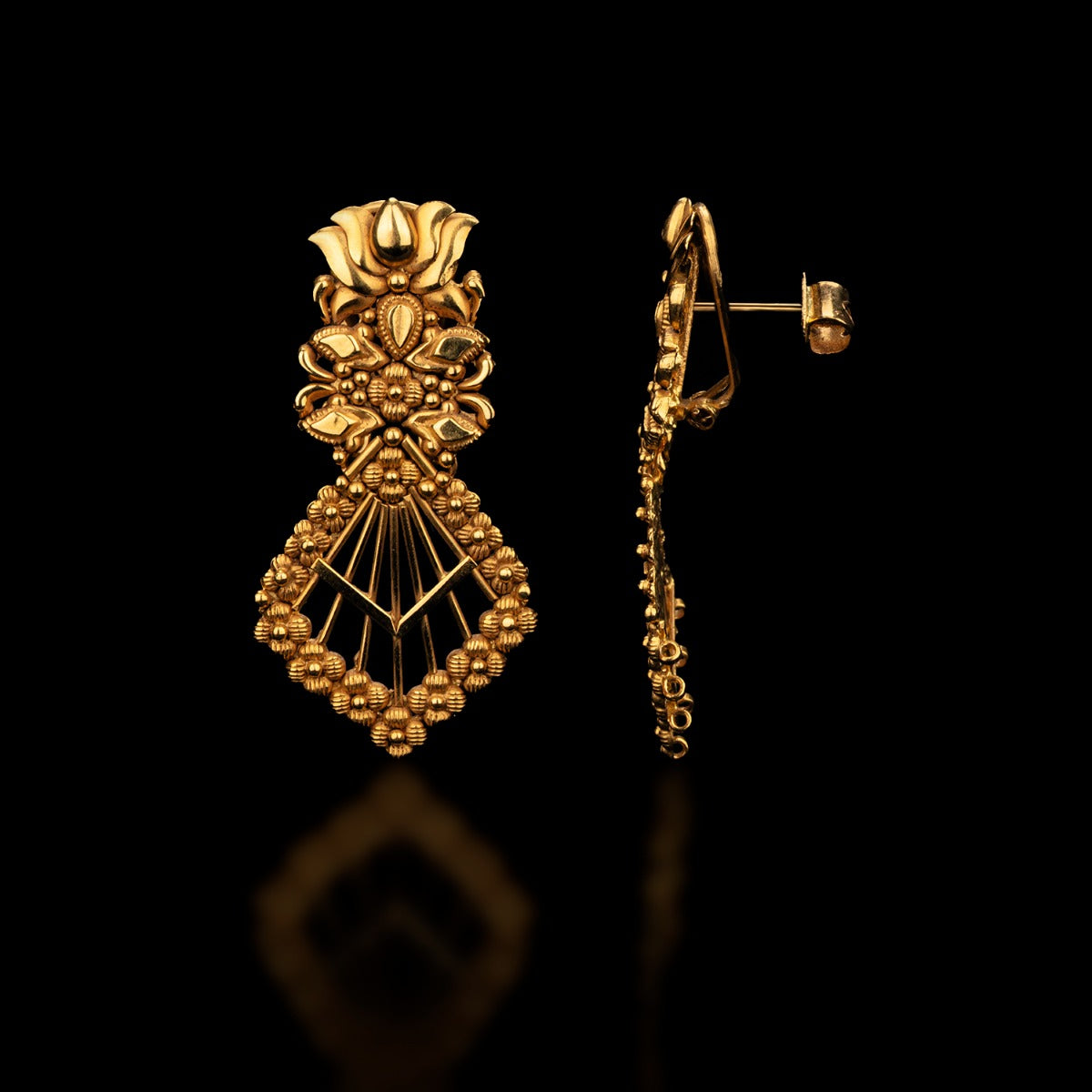 Kalash Gold Earrings