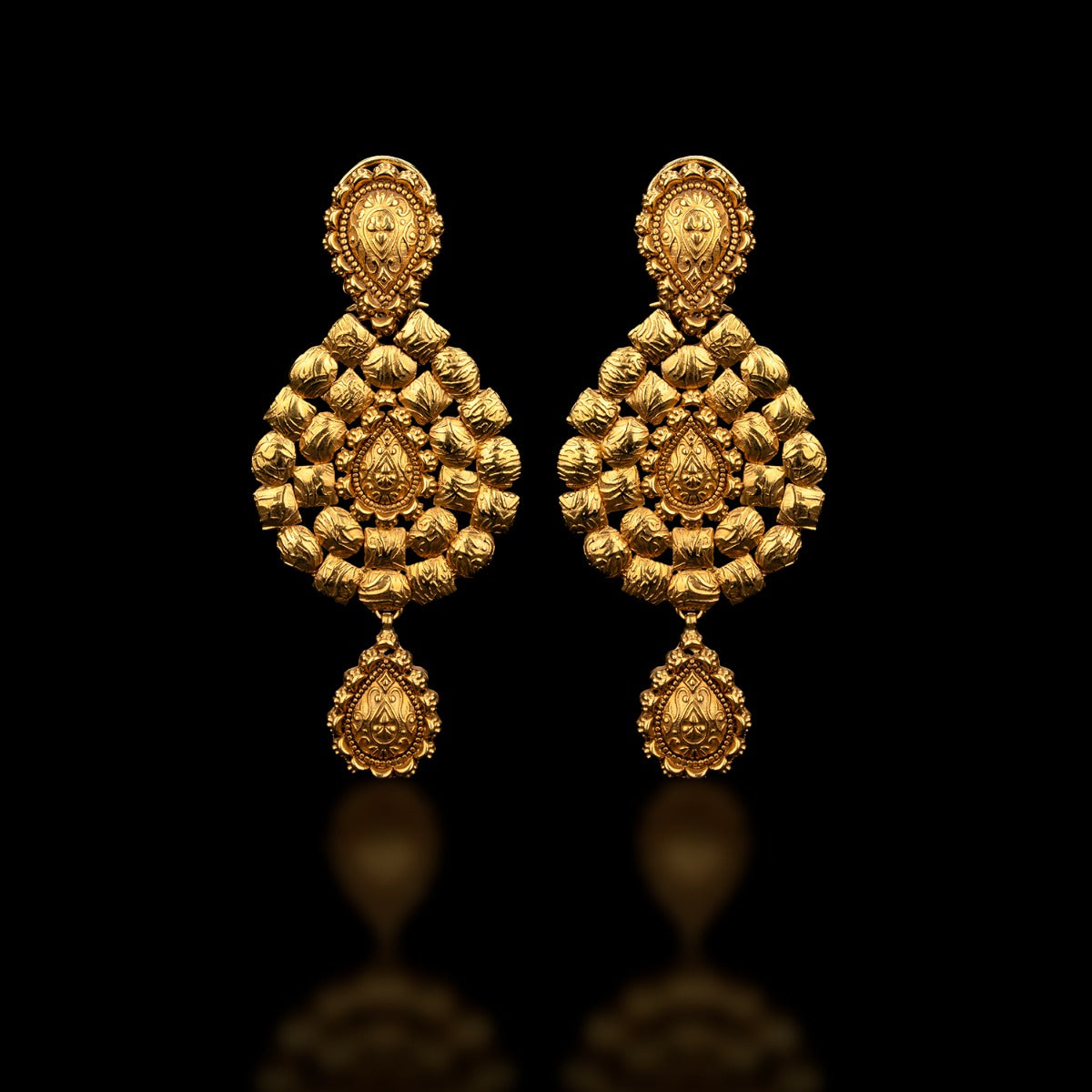 Round Robin Gold Earrings
