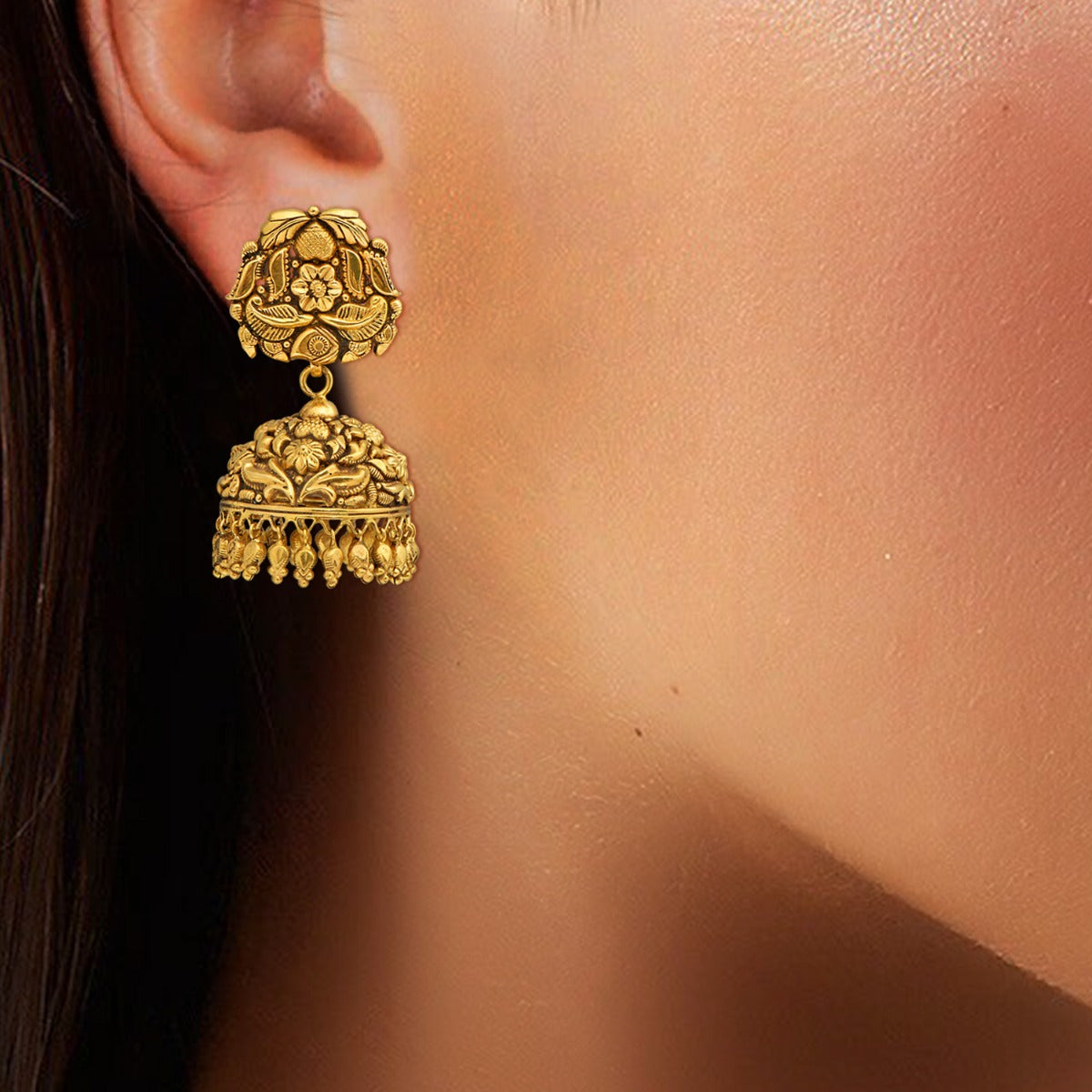 Ratnavali Gold Jhumka