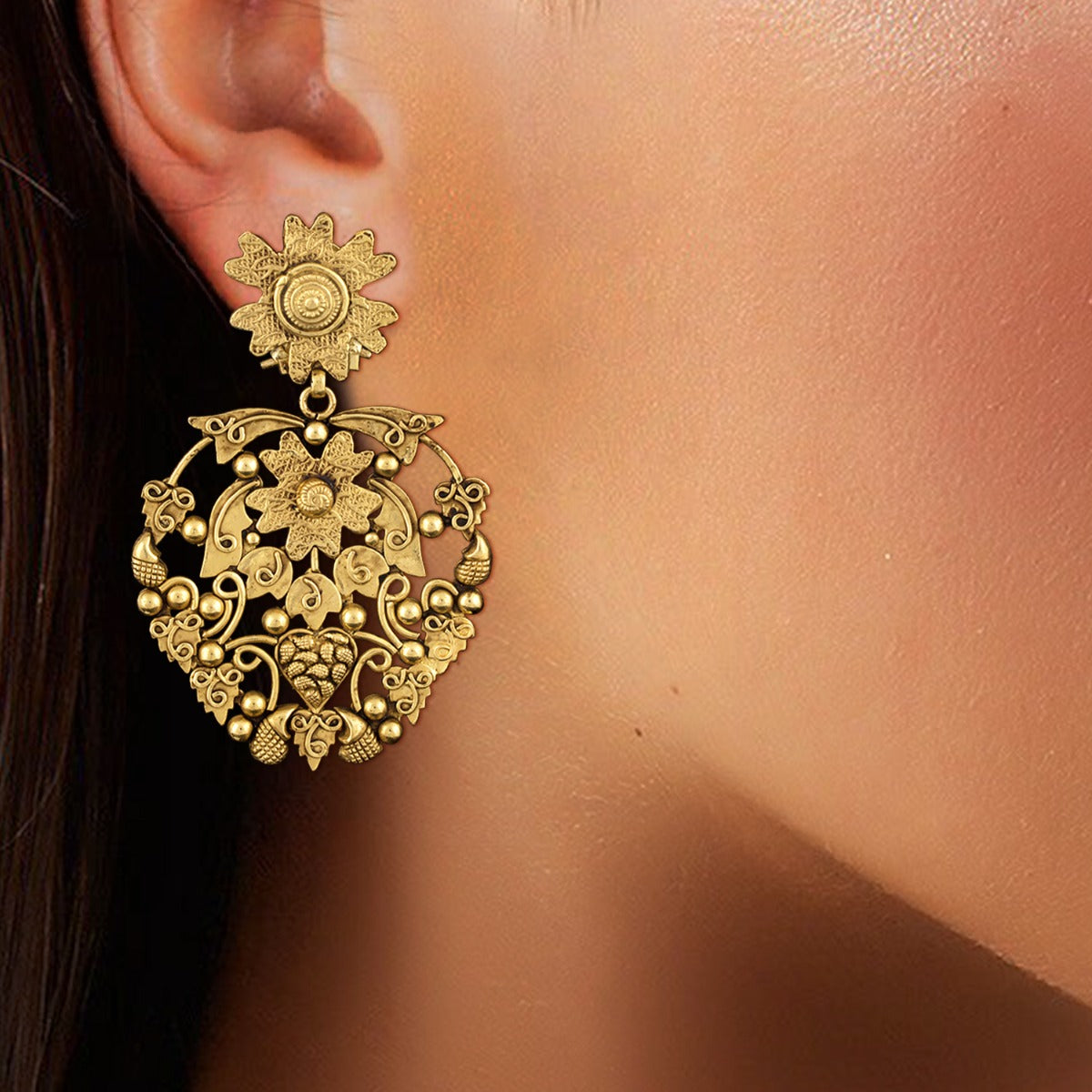 Ber Root Flower Gold Earrings