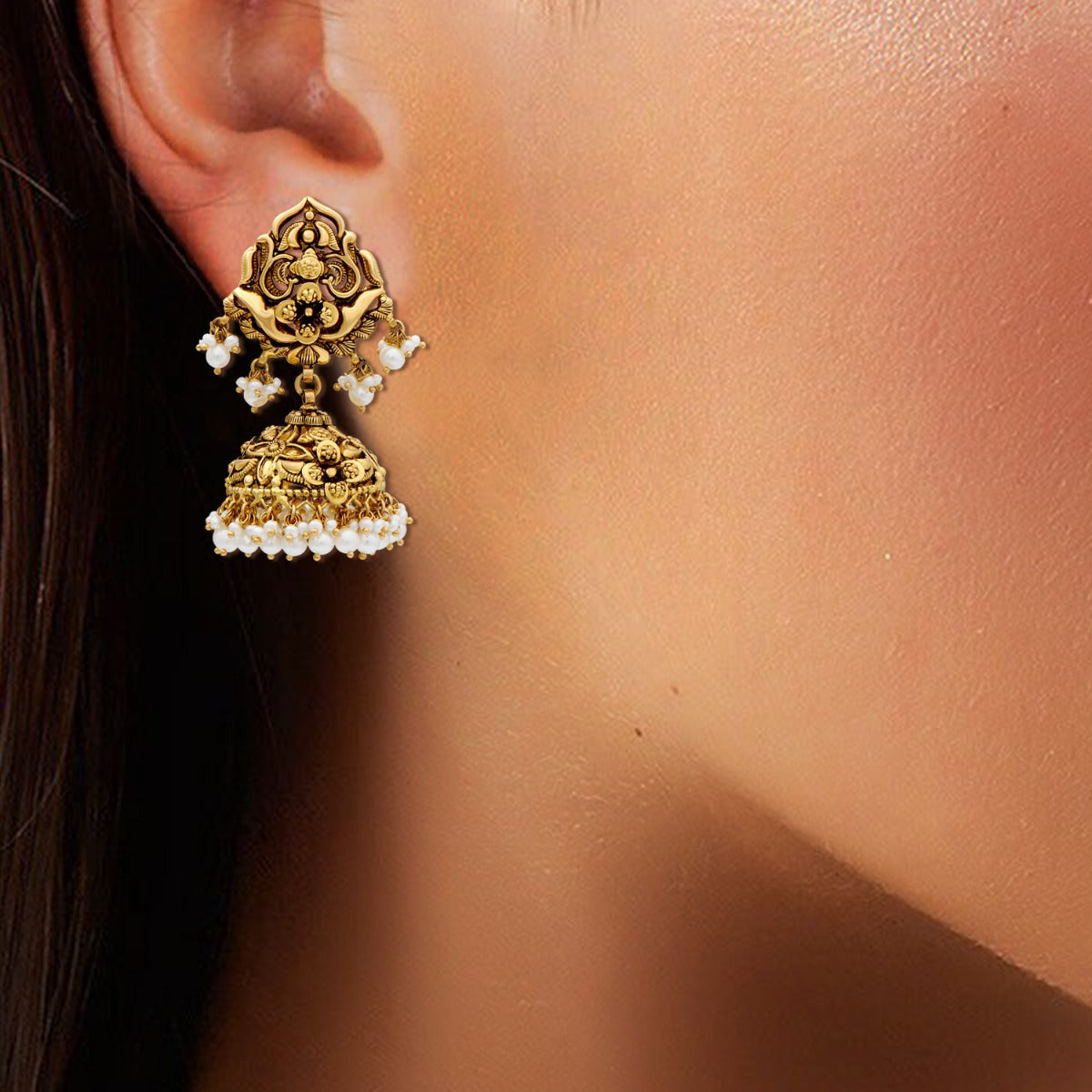 Earthy Motifs Gold Choker Set