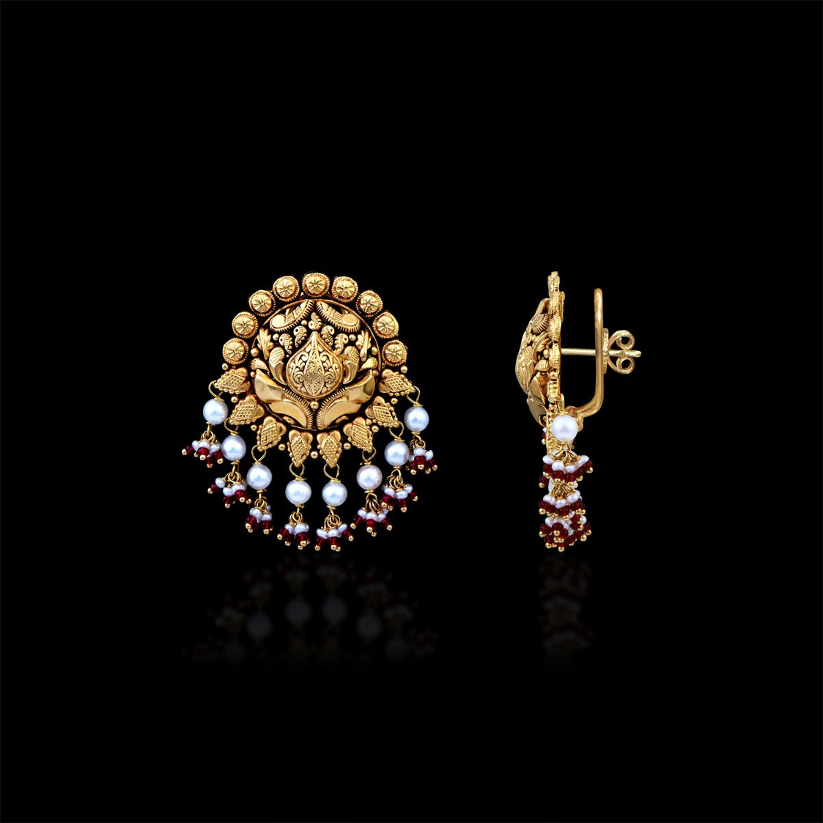 Akira Glow Gold Earrings
