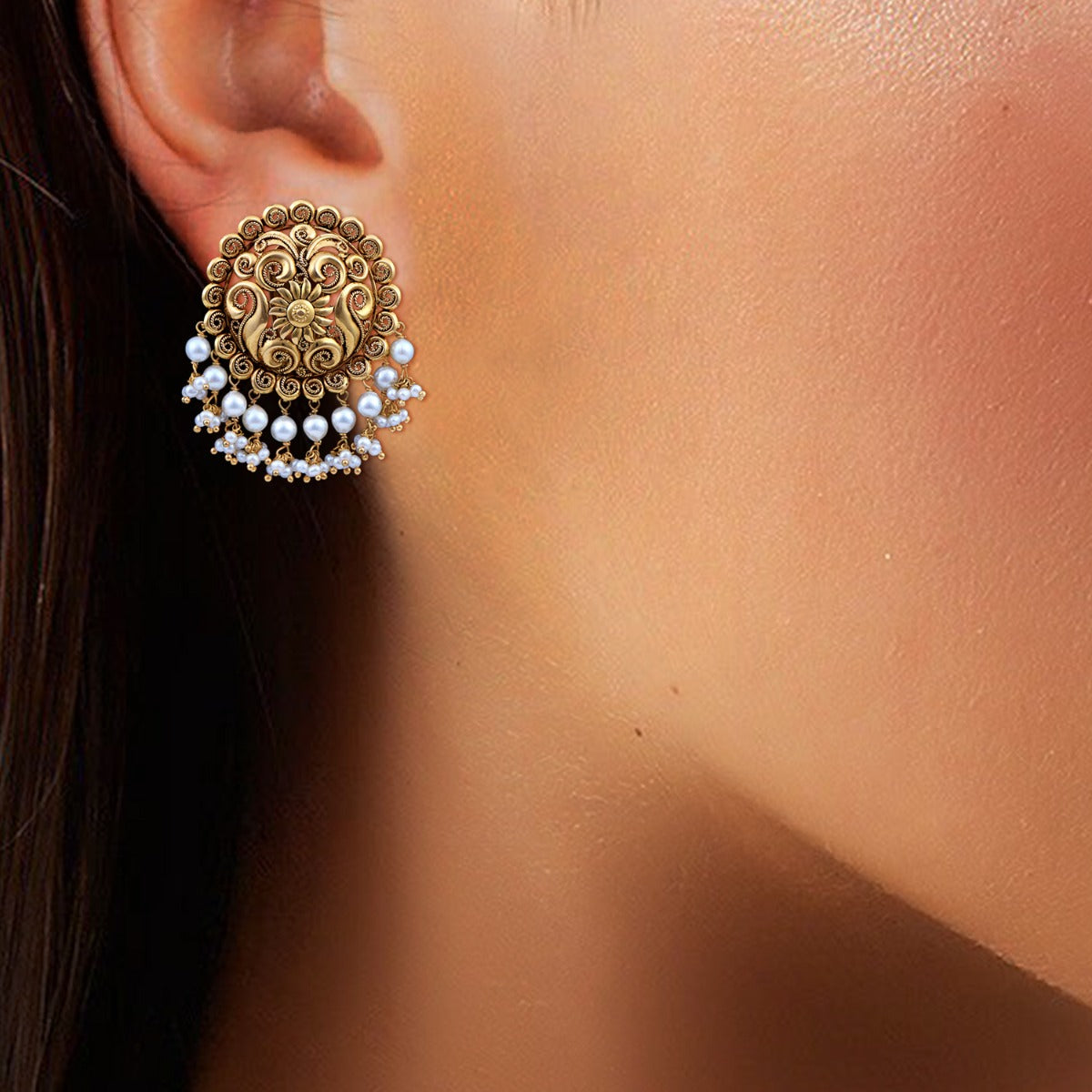 Fiora Gold Earrings