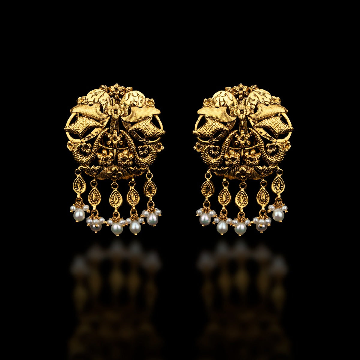 Round Charm Gold Earrings
