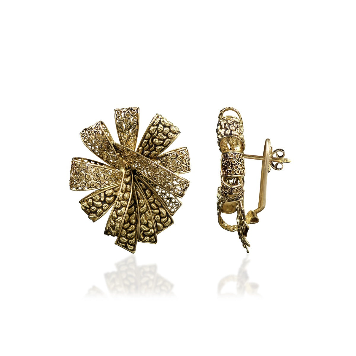 Exquisite Gold Earrings