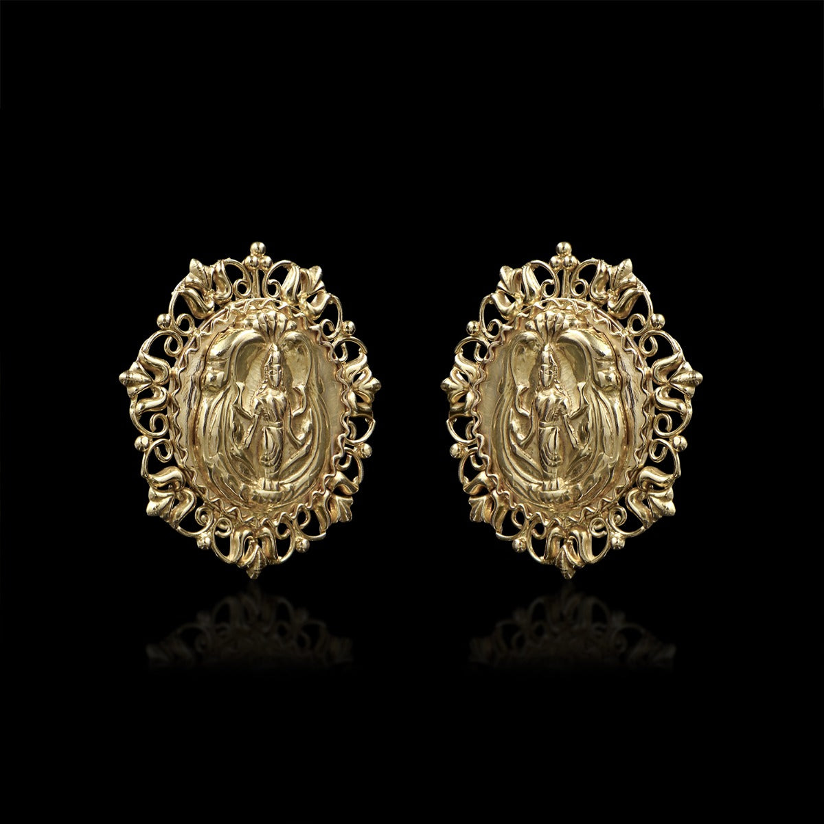 Queen of Arches Gold Earrings