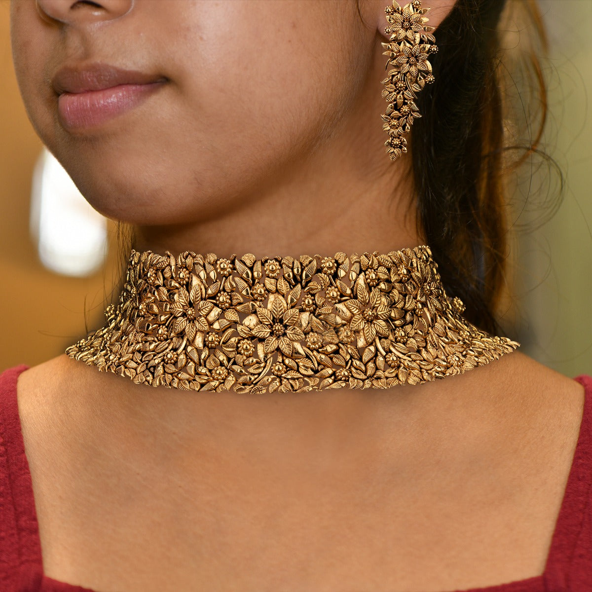 Floral Creeper Gold Choker Set
