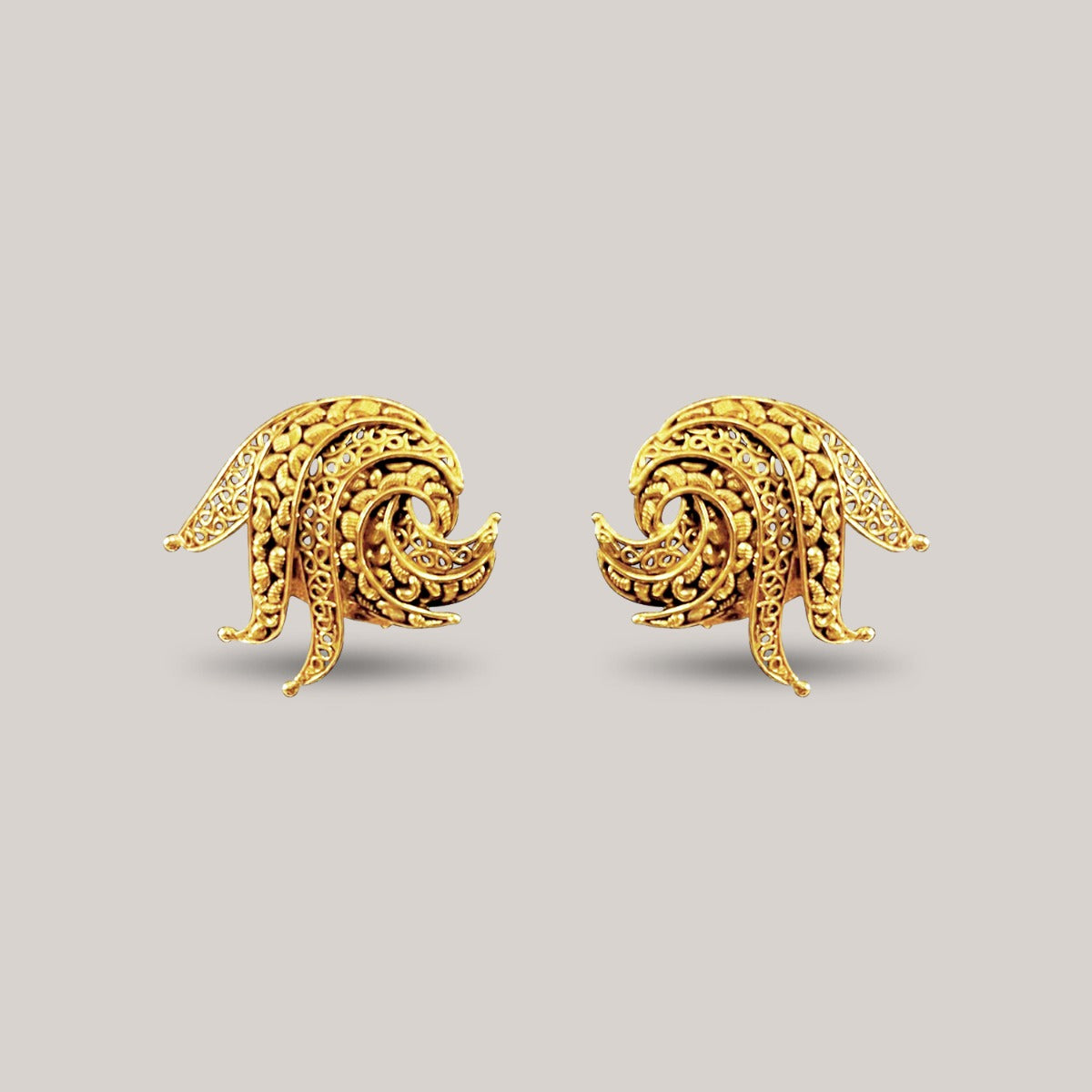 Sway Bloom Gold Stud Earrings