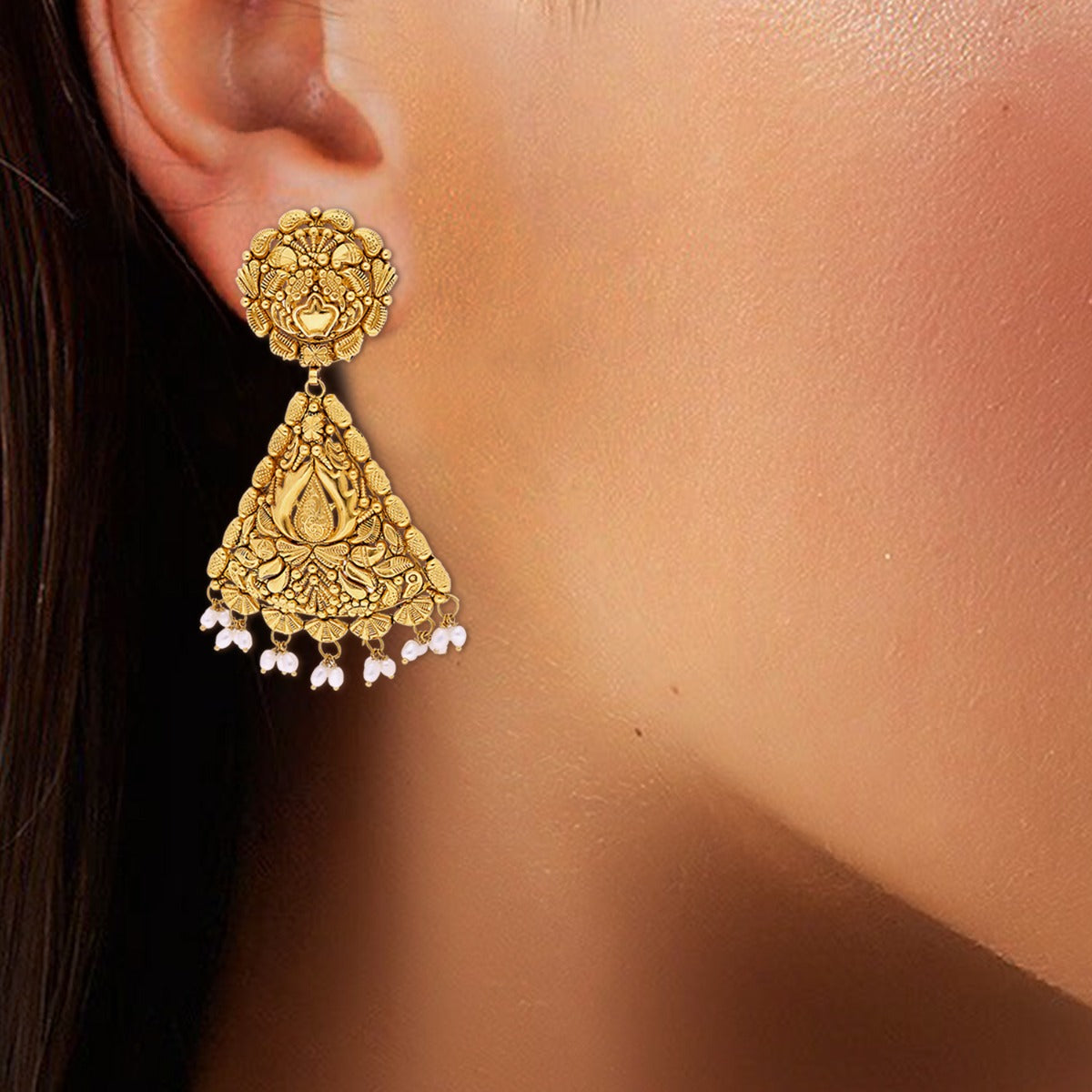 Anika Gold Earrings