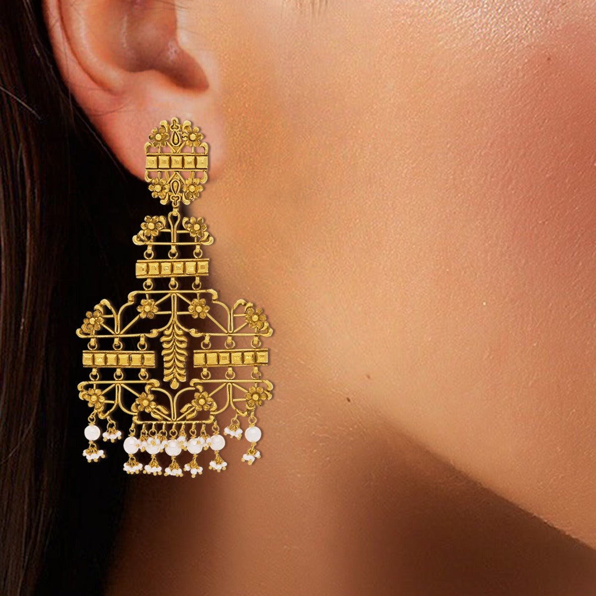 Abeena Gold Earrings