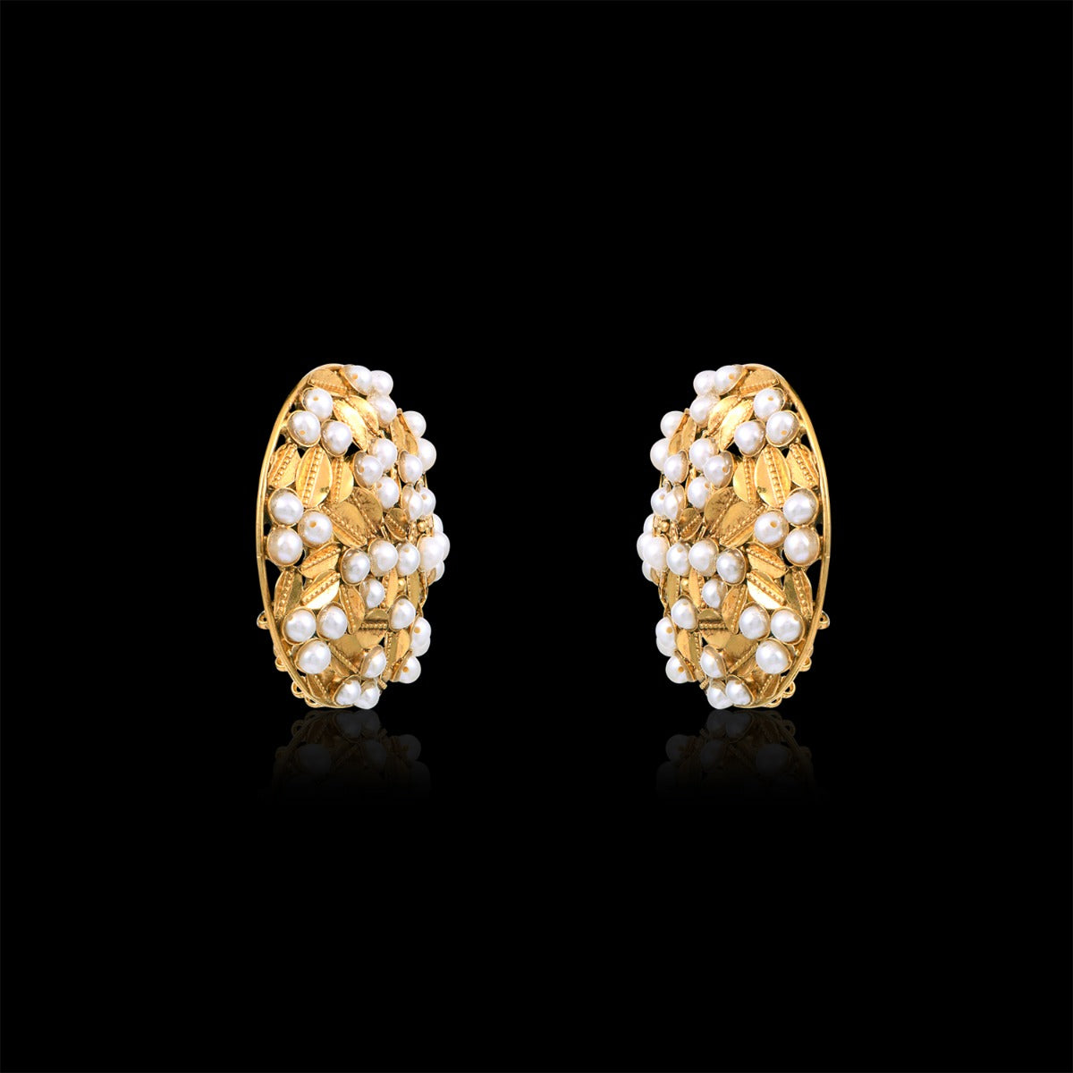 Sphere Pearls Gold Earrings