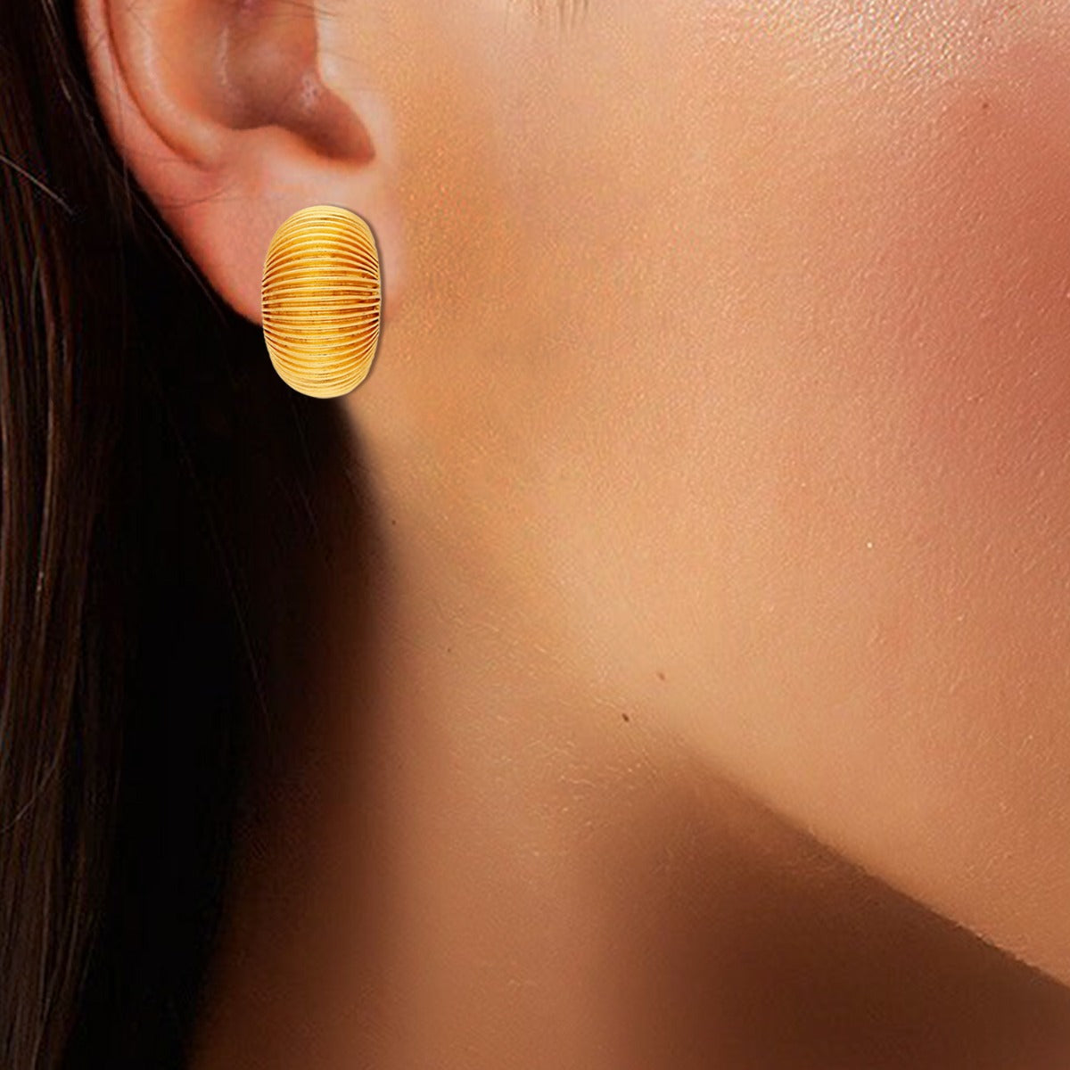 Coquille Gold Stud Earrings