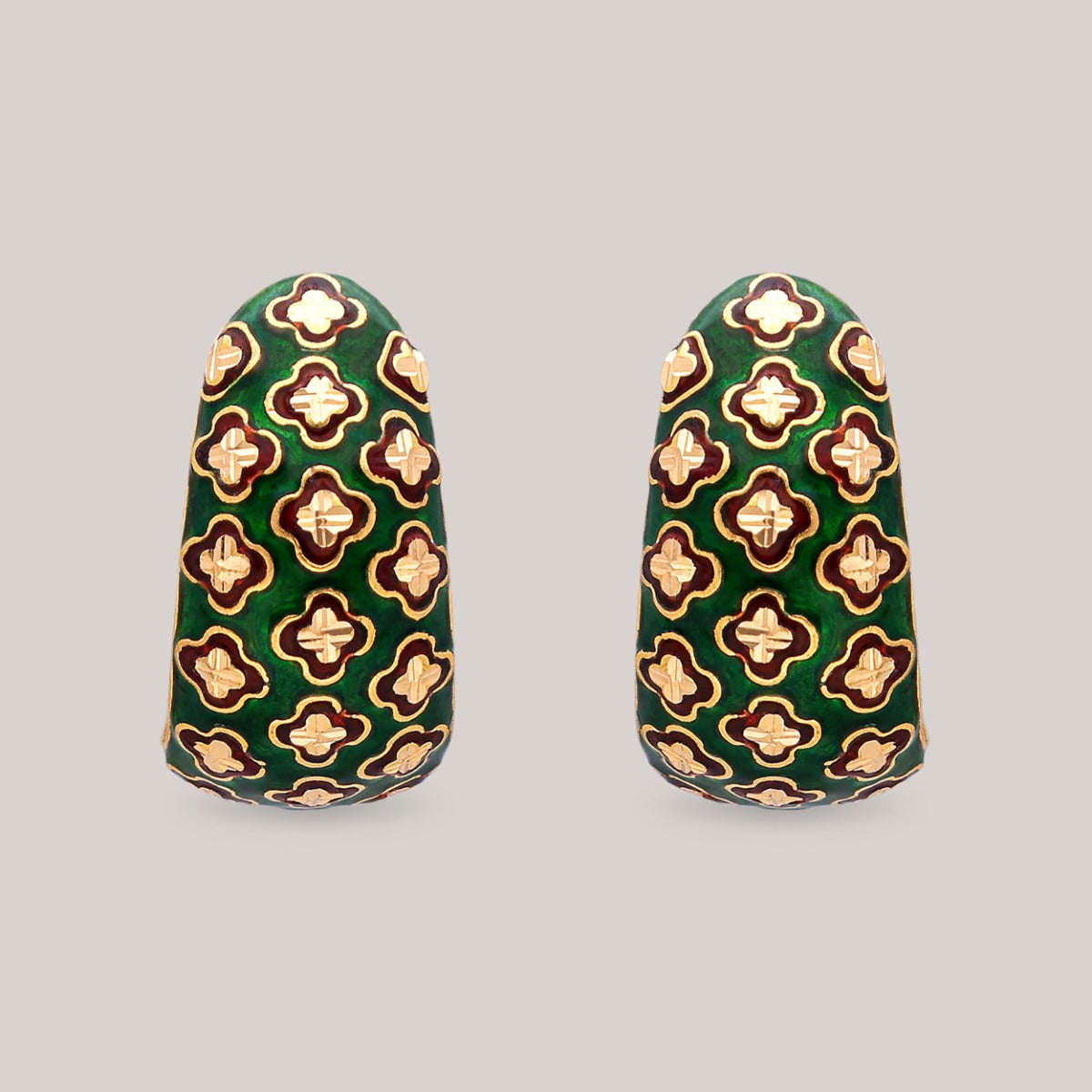 Vintage Clover Gold Earrings