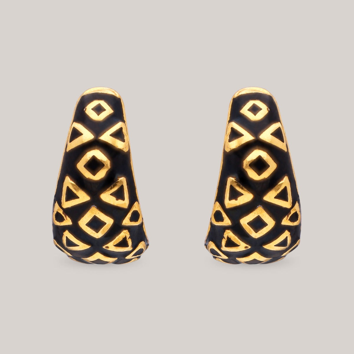 Noir Elegance Gold Earrings