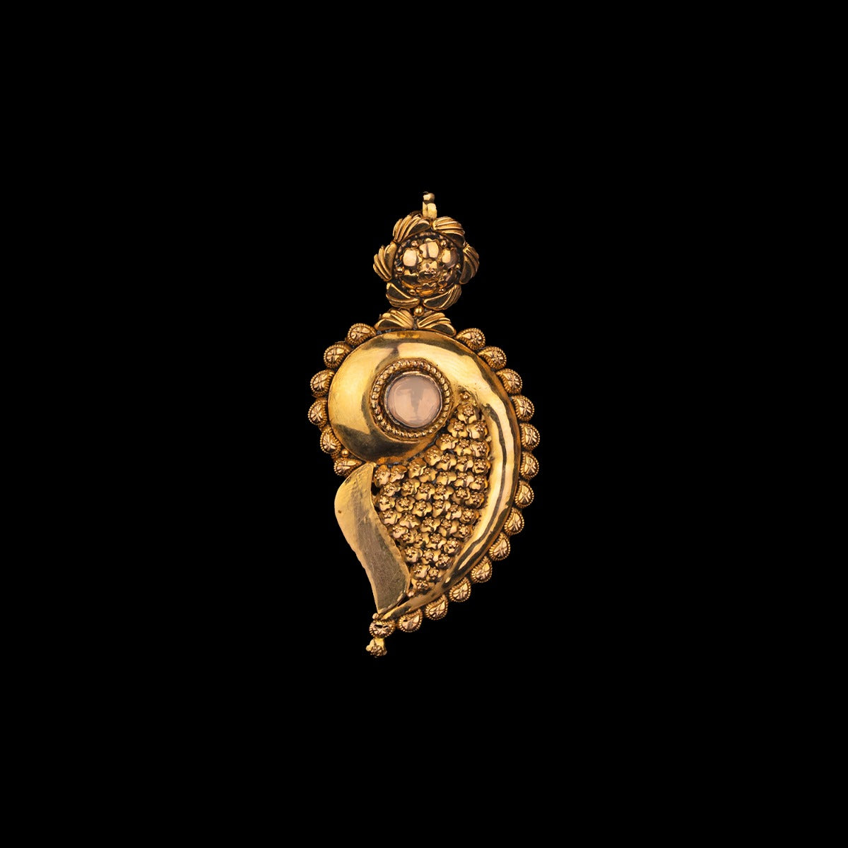 Temple Leafy Gold Pendant