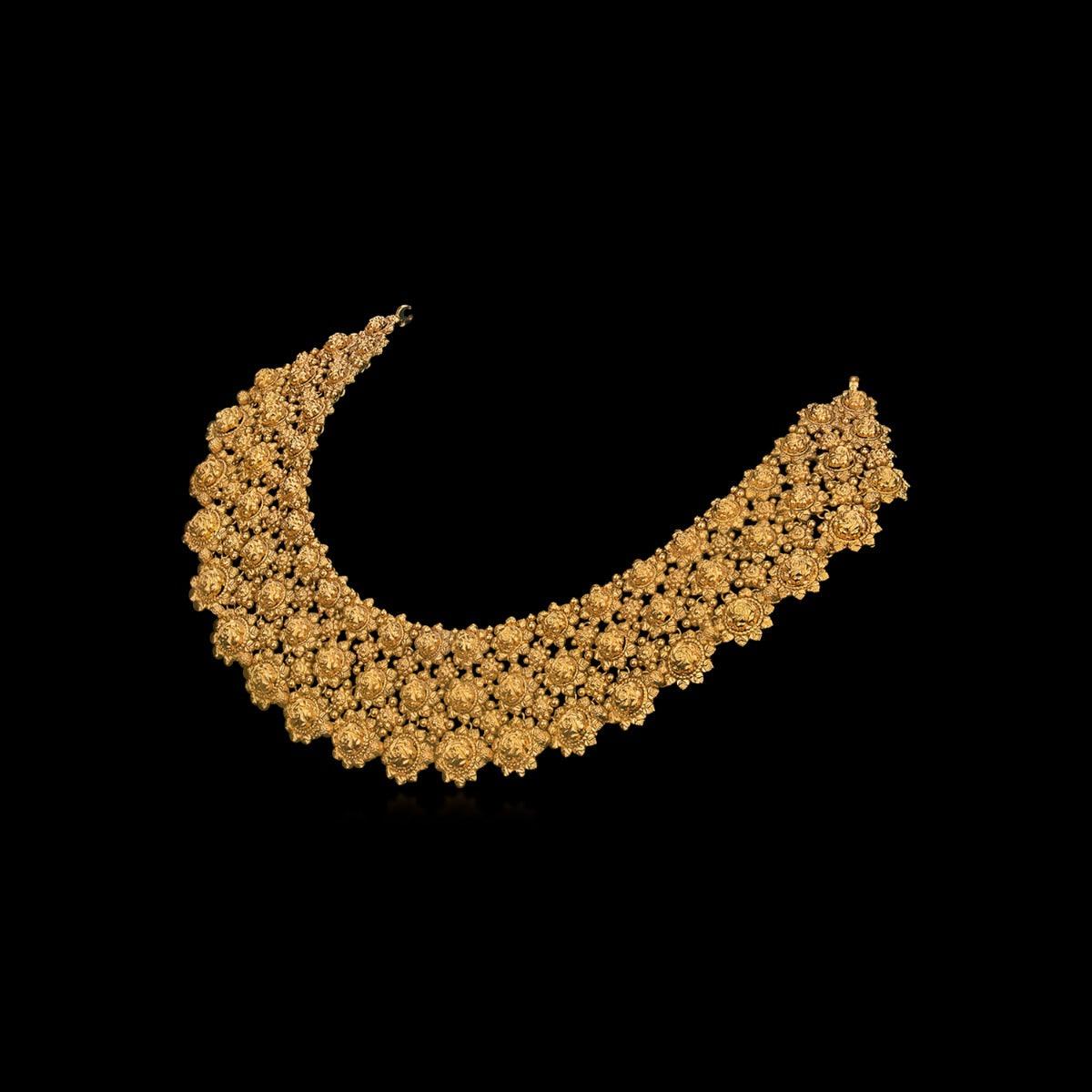 Floral Bedding Gold Necklace