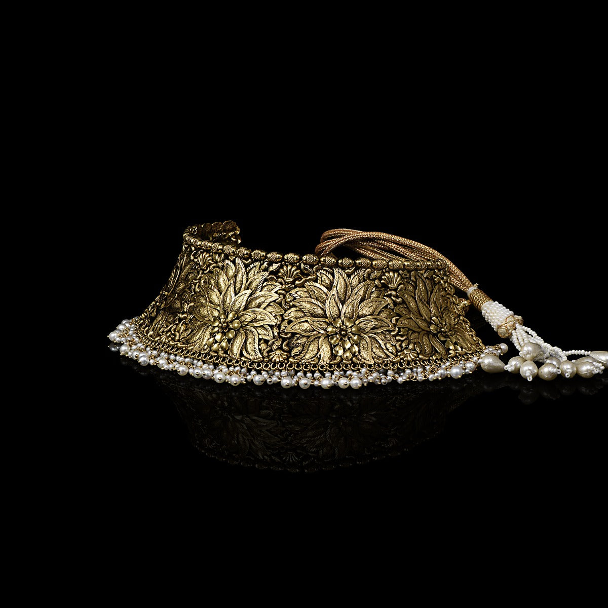 Leaves Cluster Gold Choker