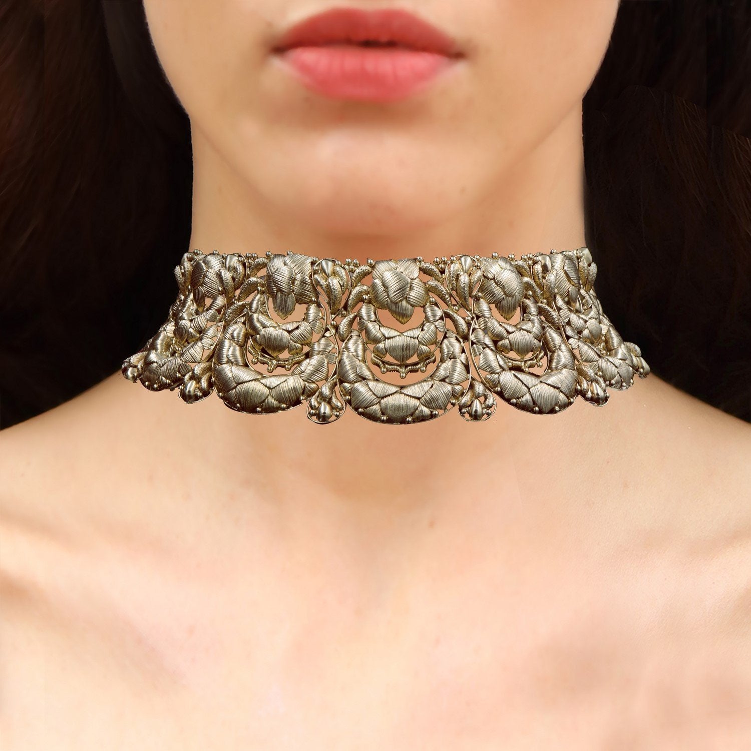 Modernity Exceptional Choker Set
