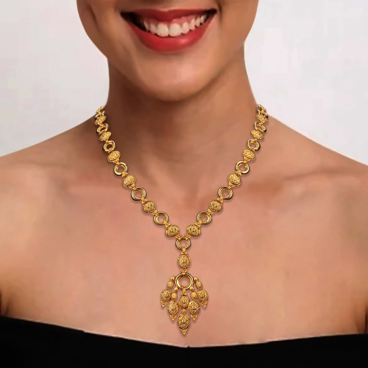 Wholes and Petals Gold Necklace Set
