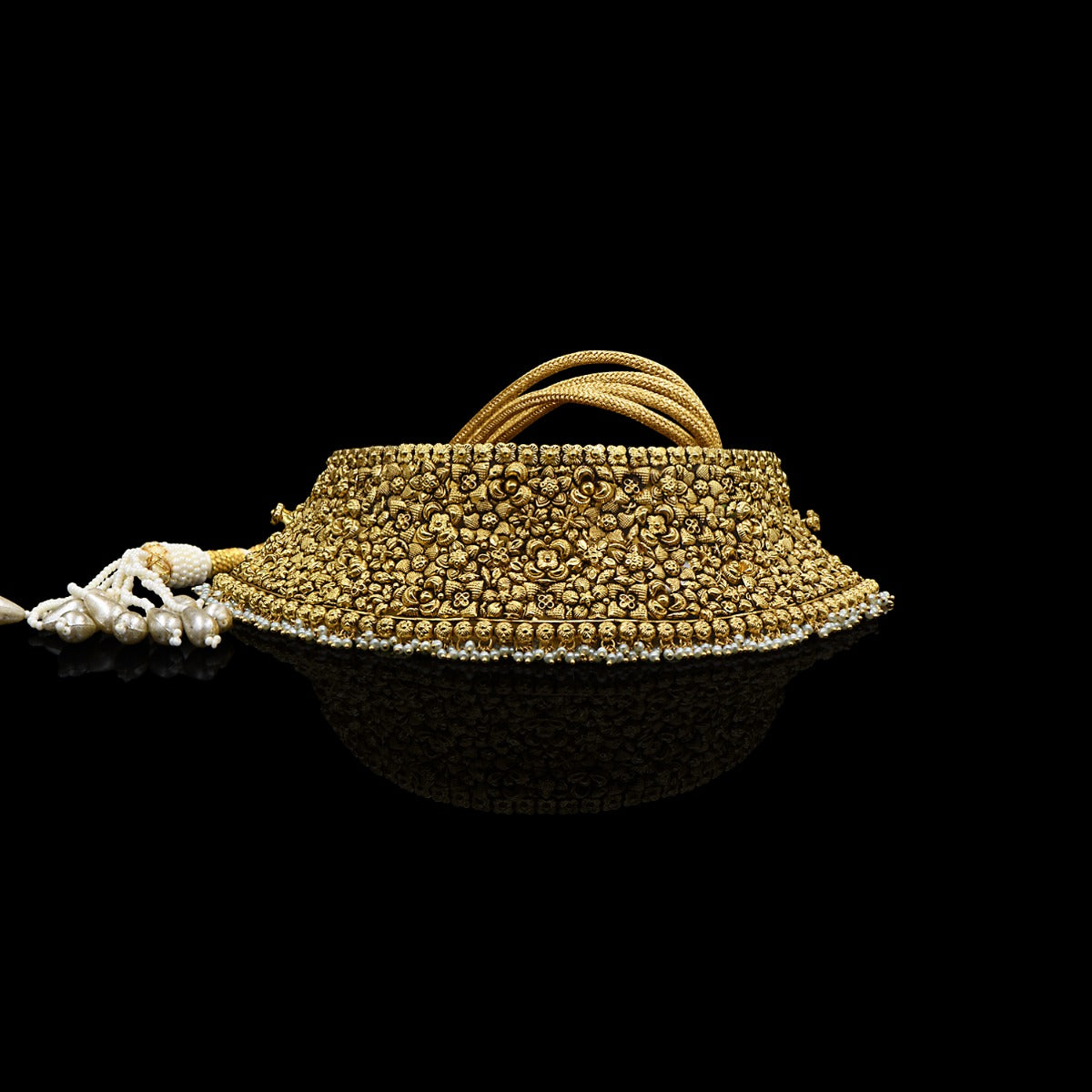 Majestic Traditional Gold Choker