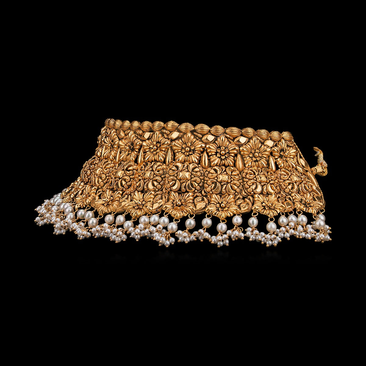 Poised Motif Gold Choker Set