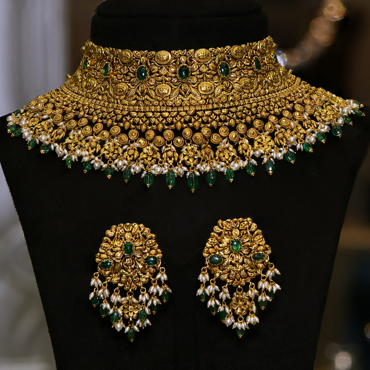 Tiny Green Knitted Gold Choker Set