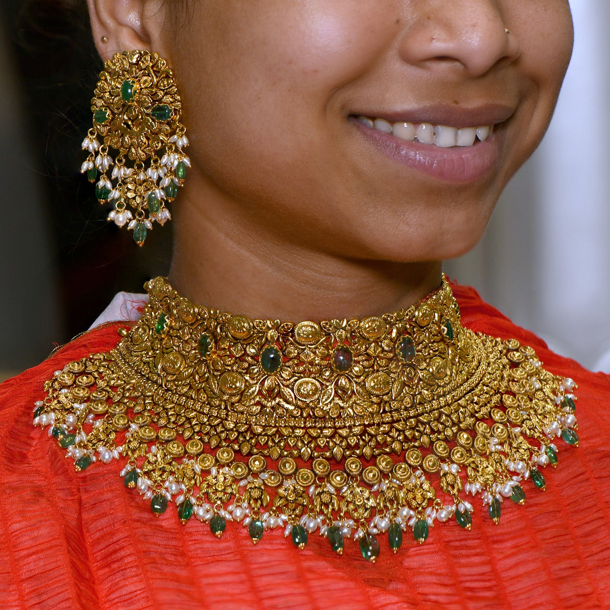 Tiny Green Knitted Gold Choker Set