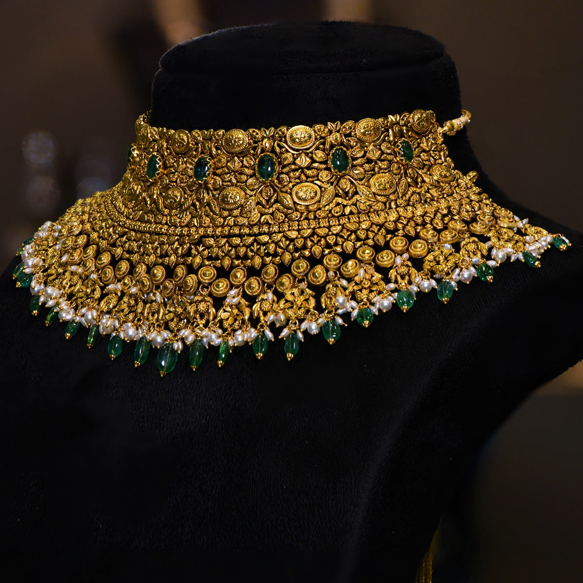 Tiny Green Knitted Gold Choker Set