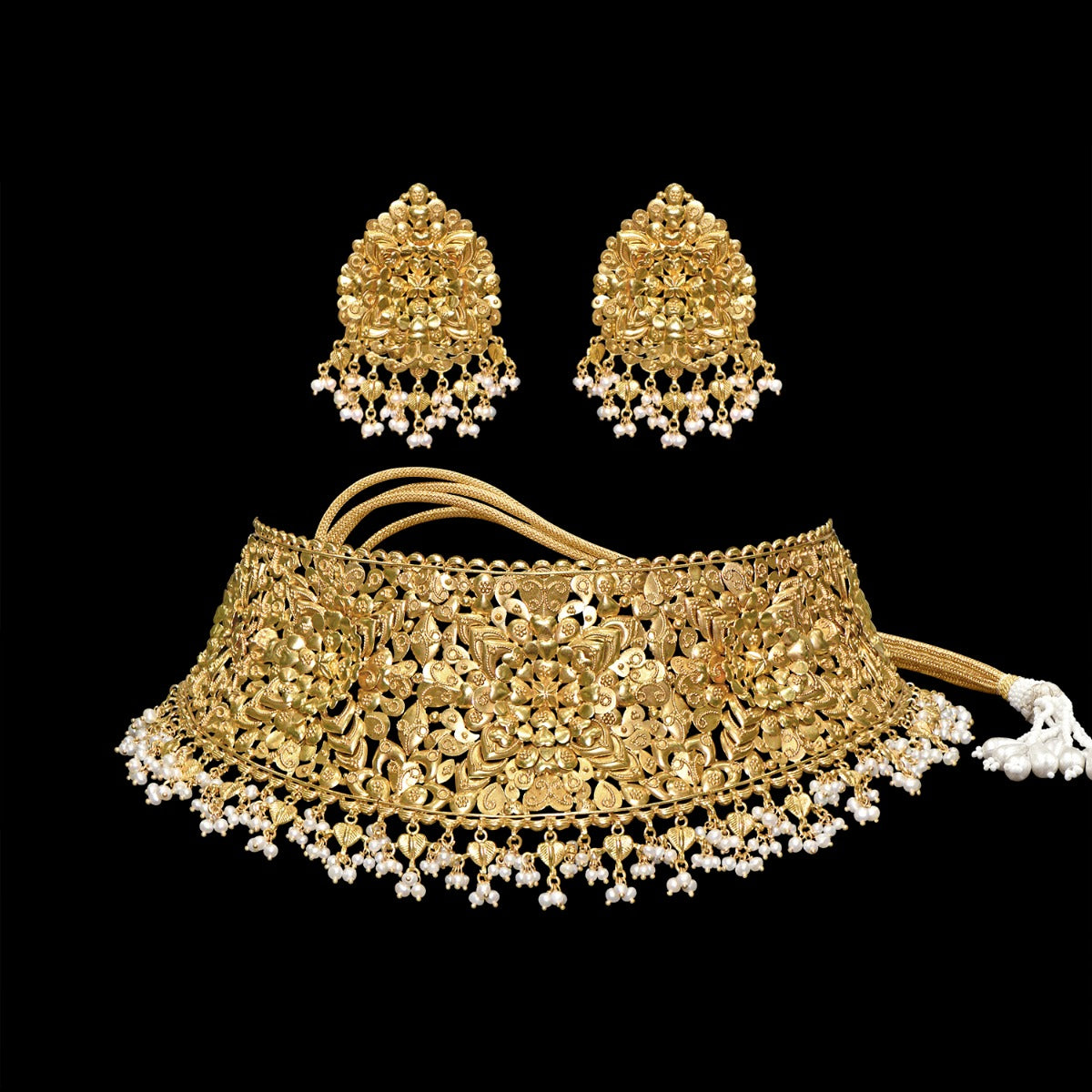 Hearts and Chamomiles Gold Choker Set