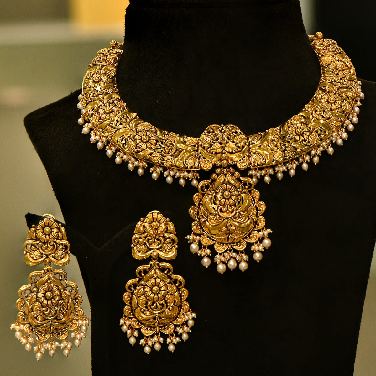 Little Pearls Intricate Gold Necklace Set