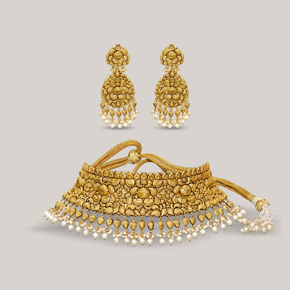 Tiny Conch Pearls Gold Choker Set
